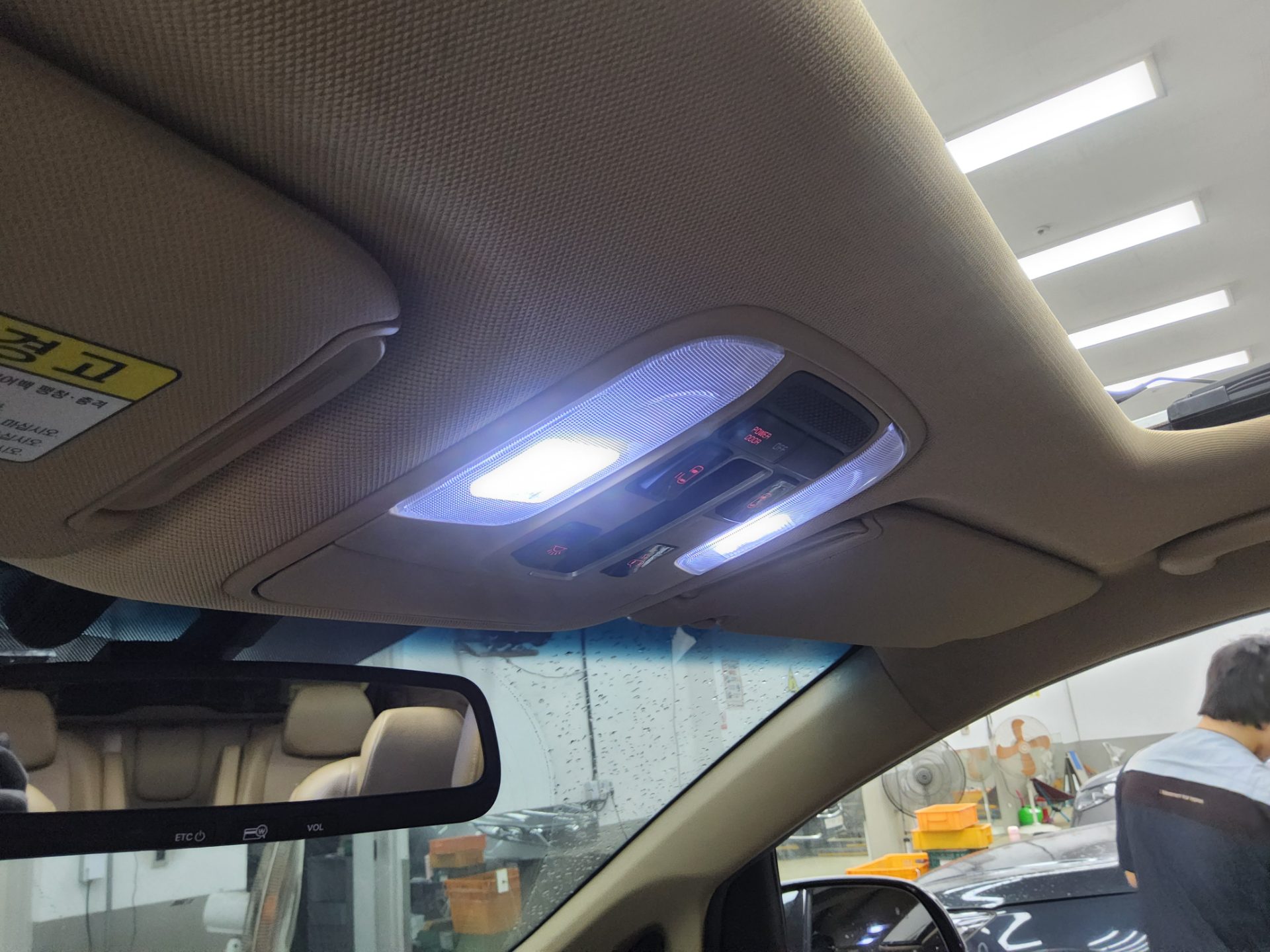2018 - kia carnival