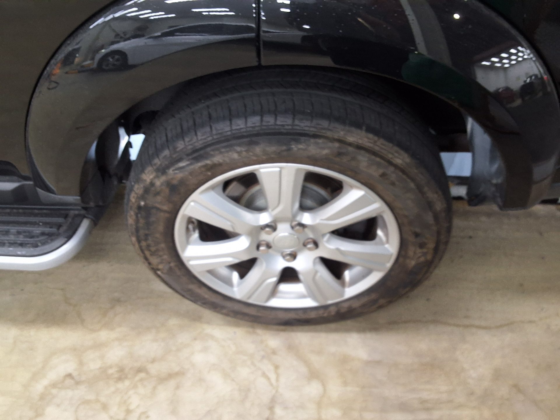 2016 - land rover discovery