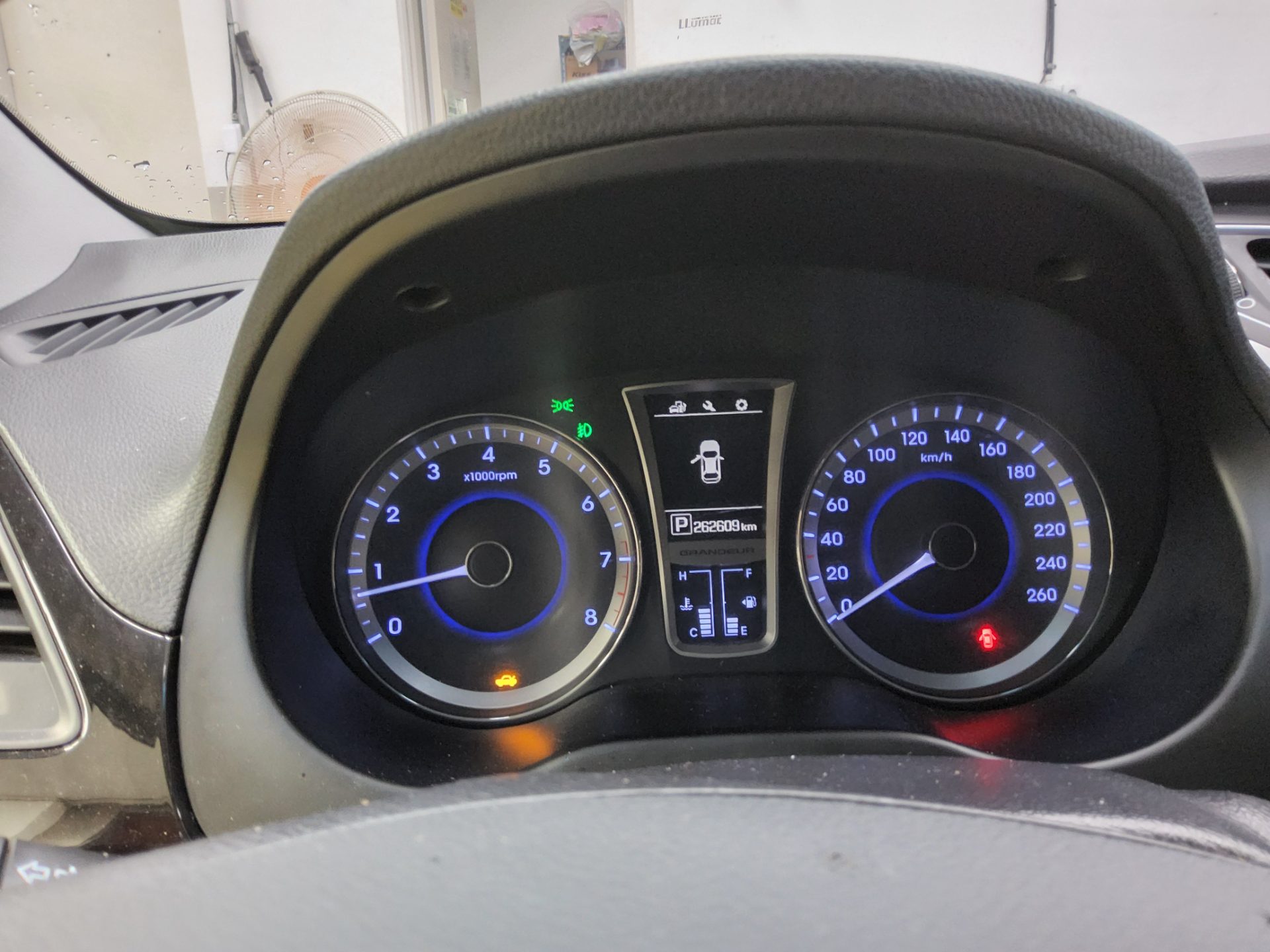 2016 - hyundai grandeur
