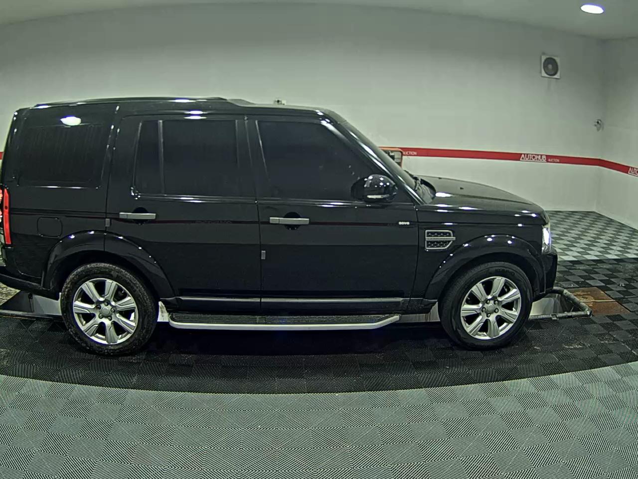 2016 - land rover discovery