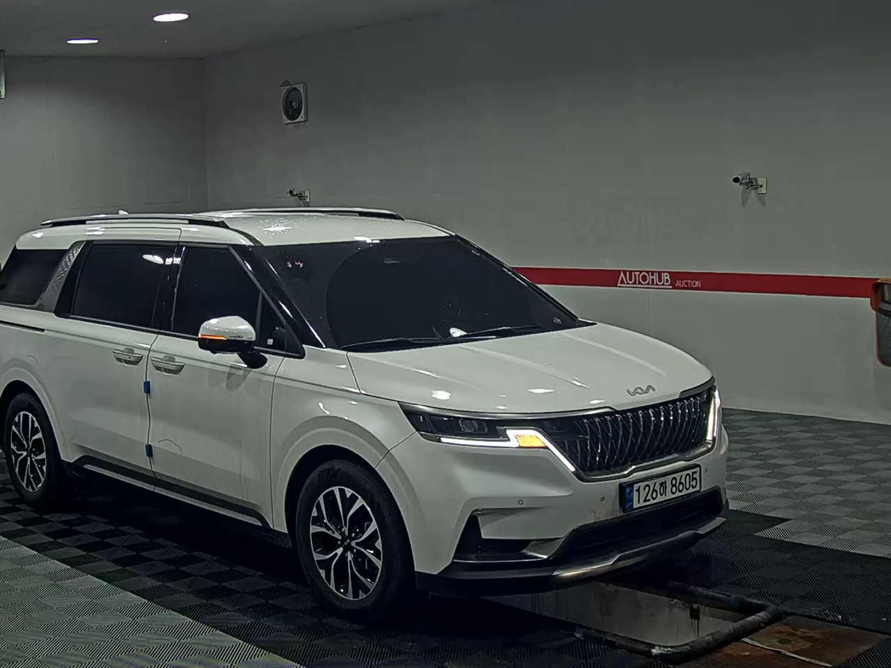 2023 - kia carnival
