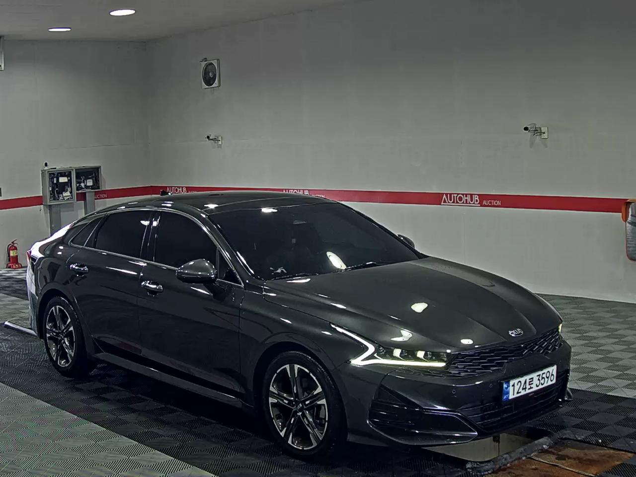 2021 - kia k5