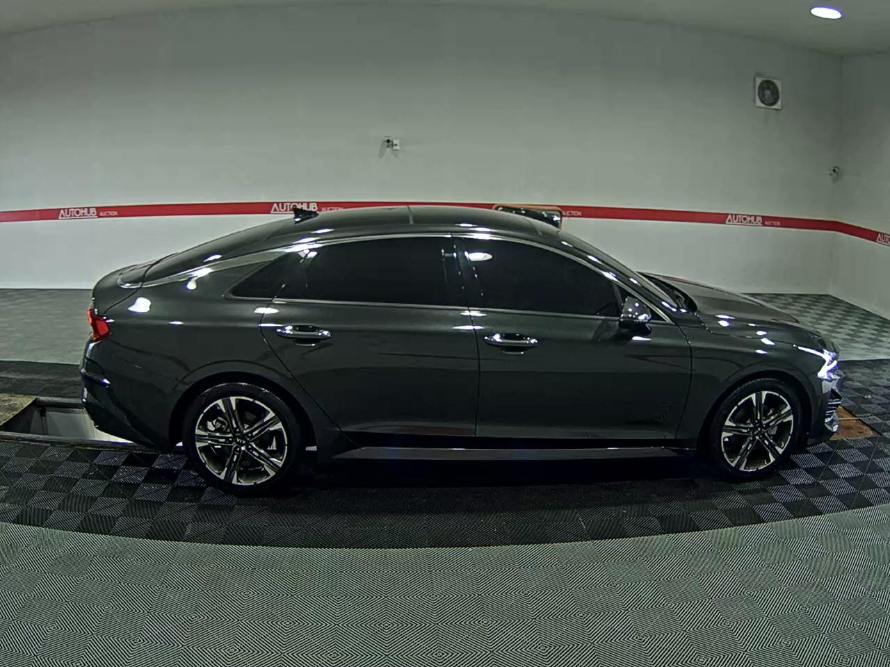 2021 - kia k5