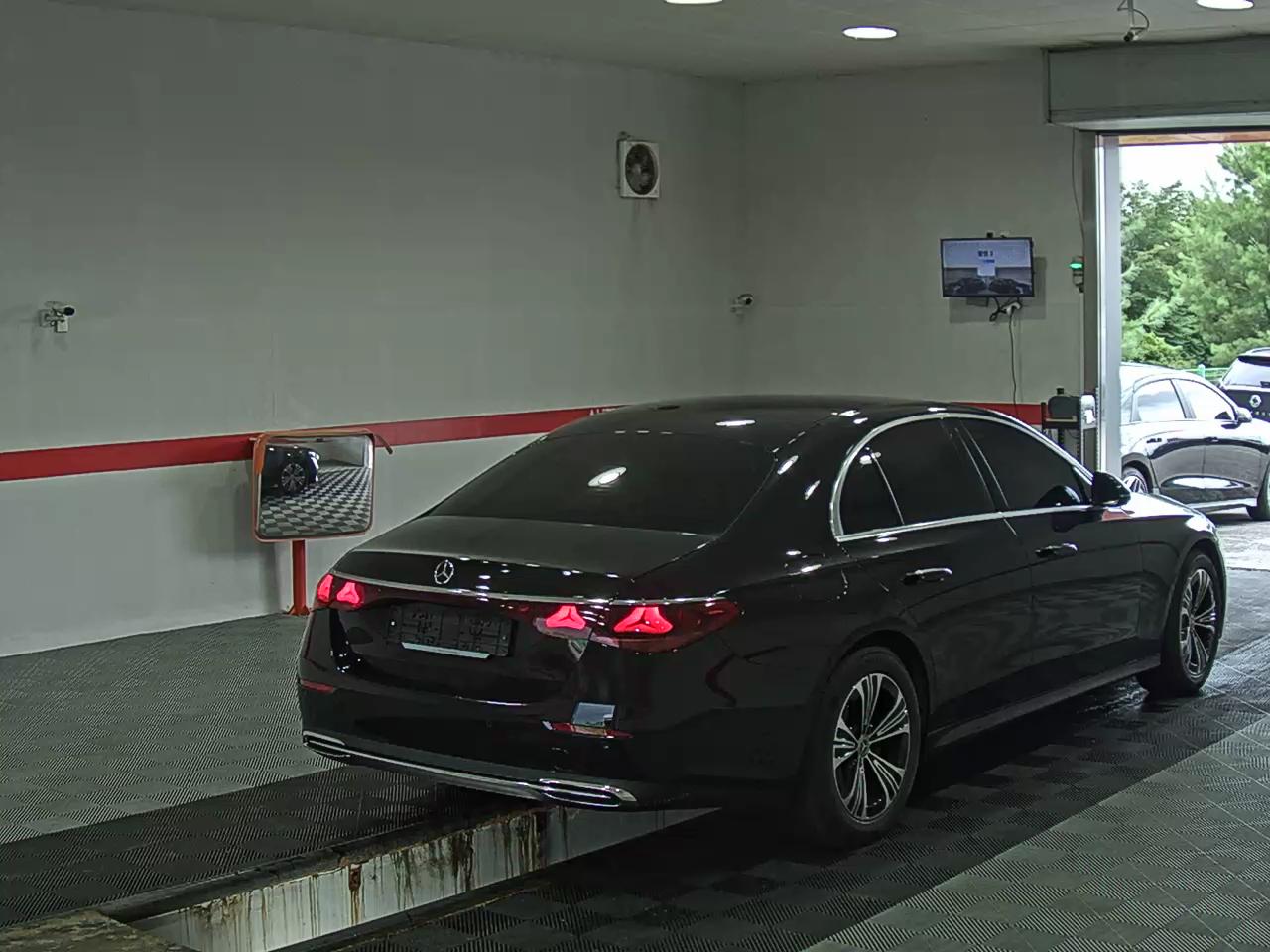 2024 - mercedes-benz e-class (6th gen)