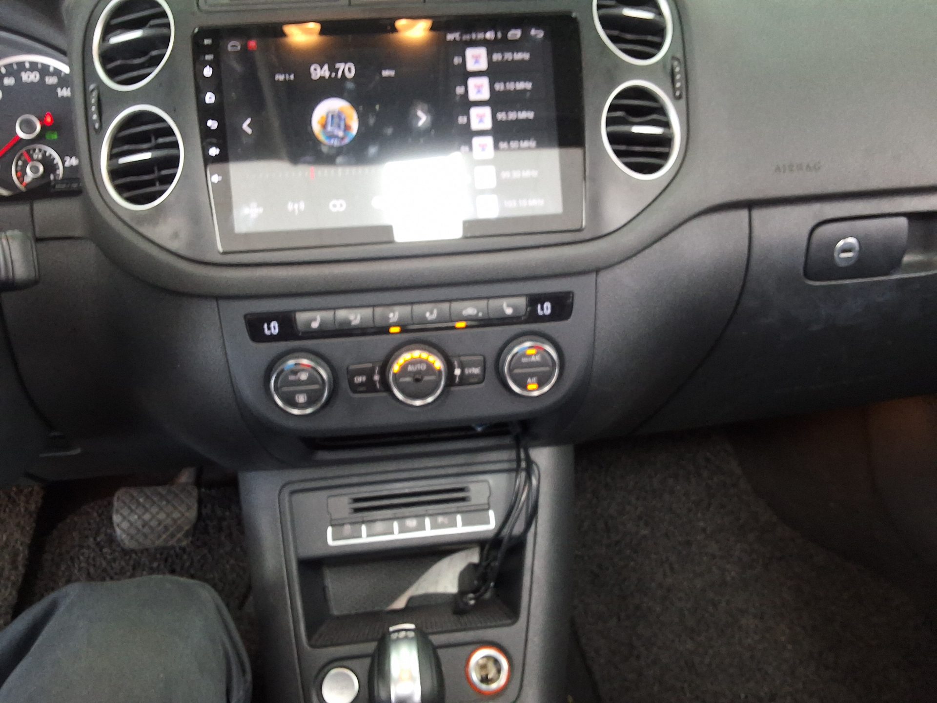 2016 - volkswagen tiguan