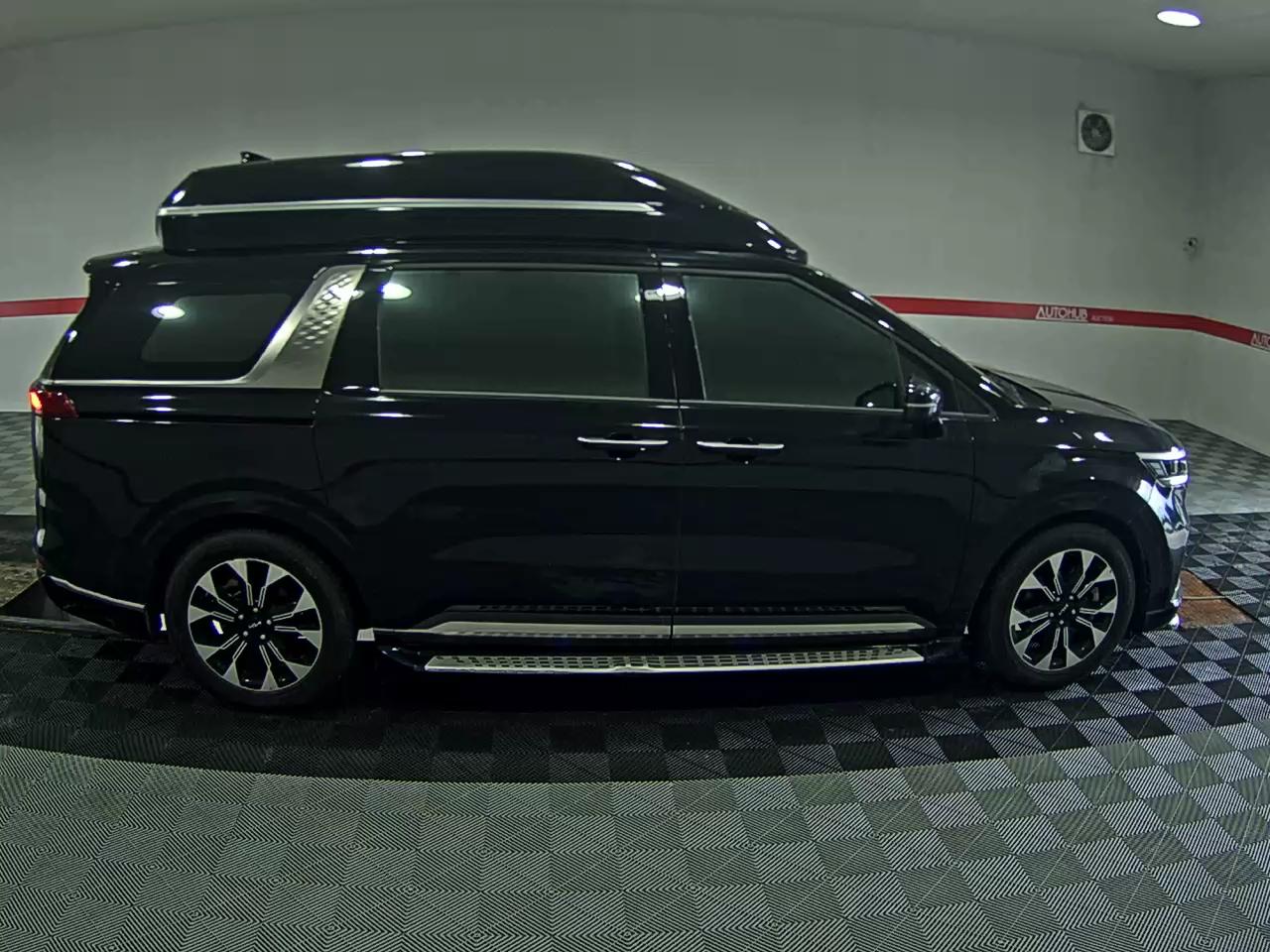 2022 - kia carnival