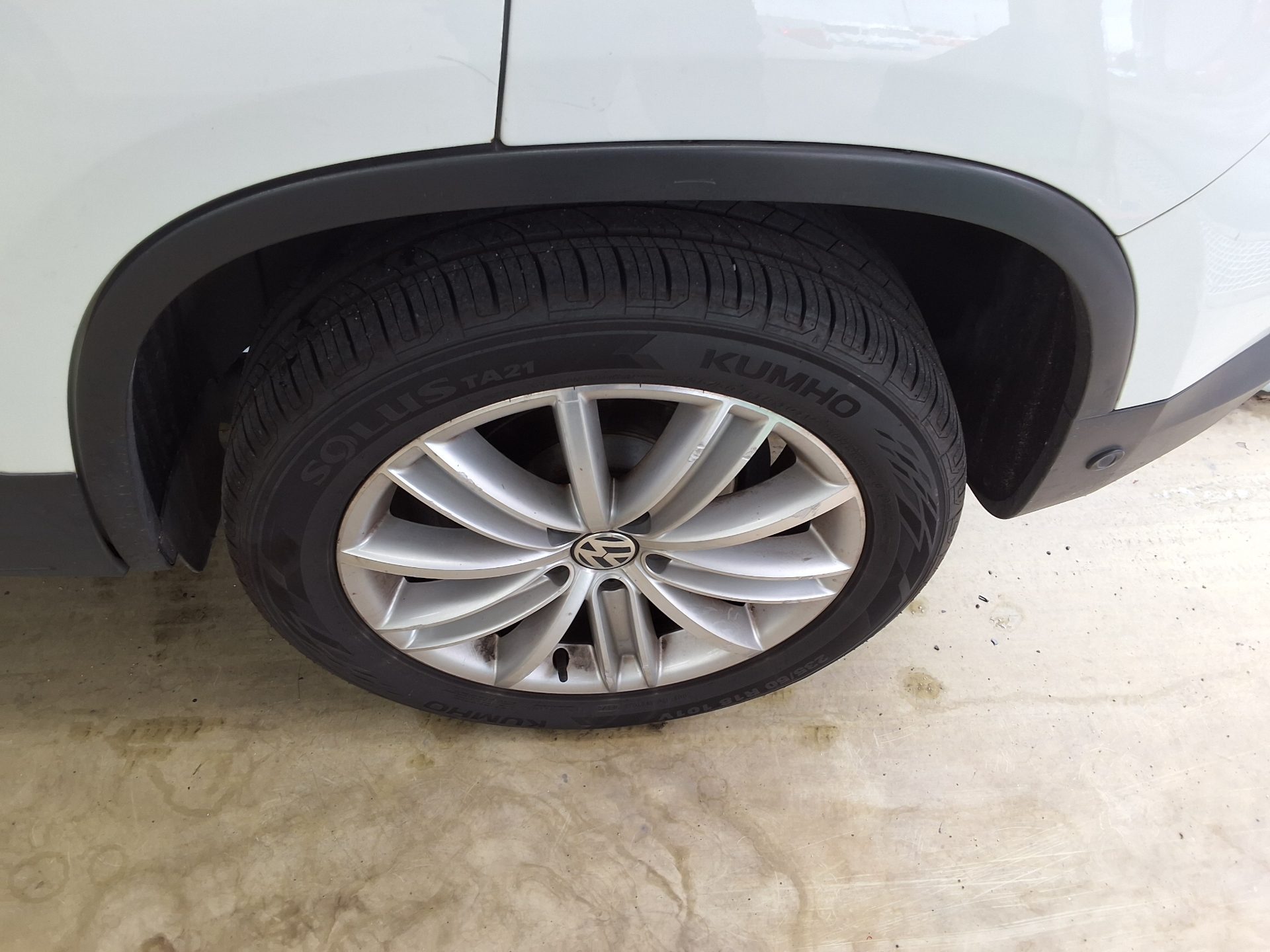 2016 - volkswagen tiguan