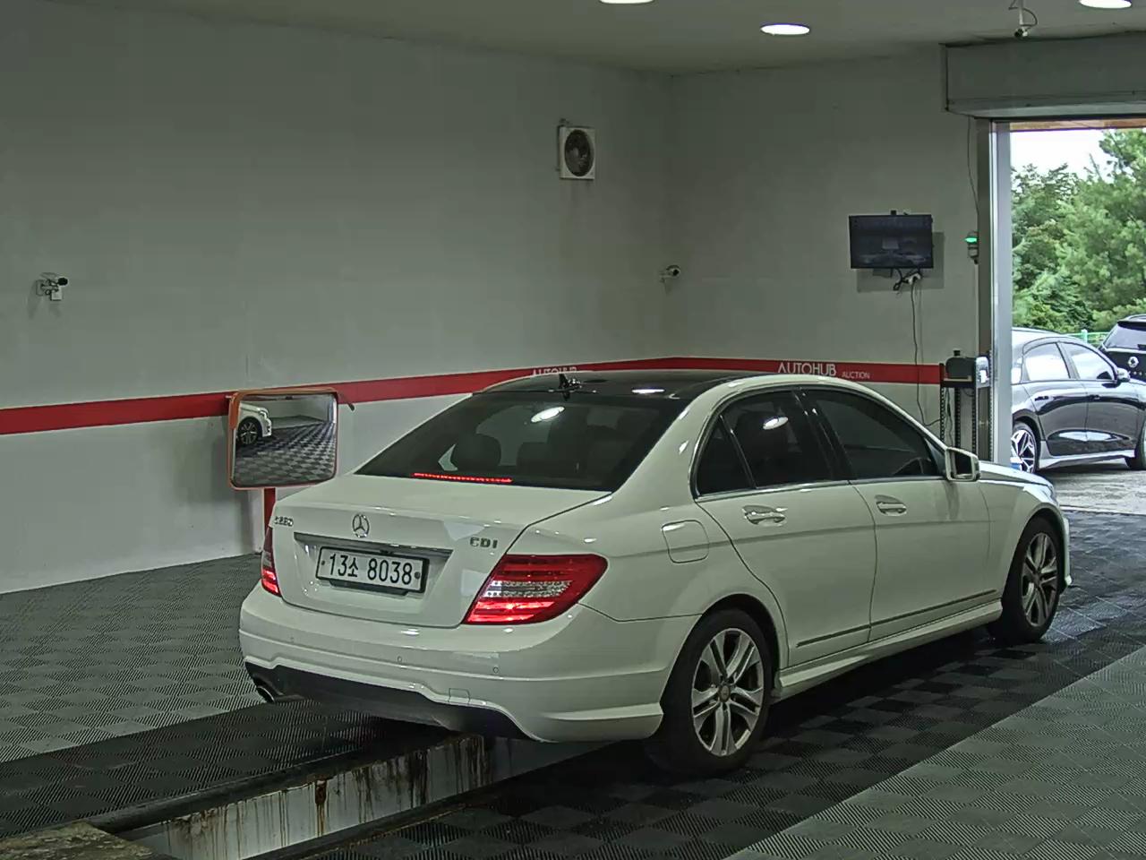 2013 - mercedes-benz c220