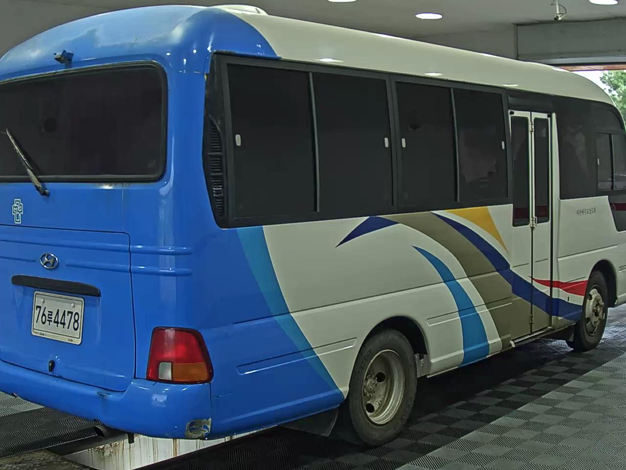 2008 - hyundai county