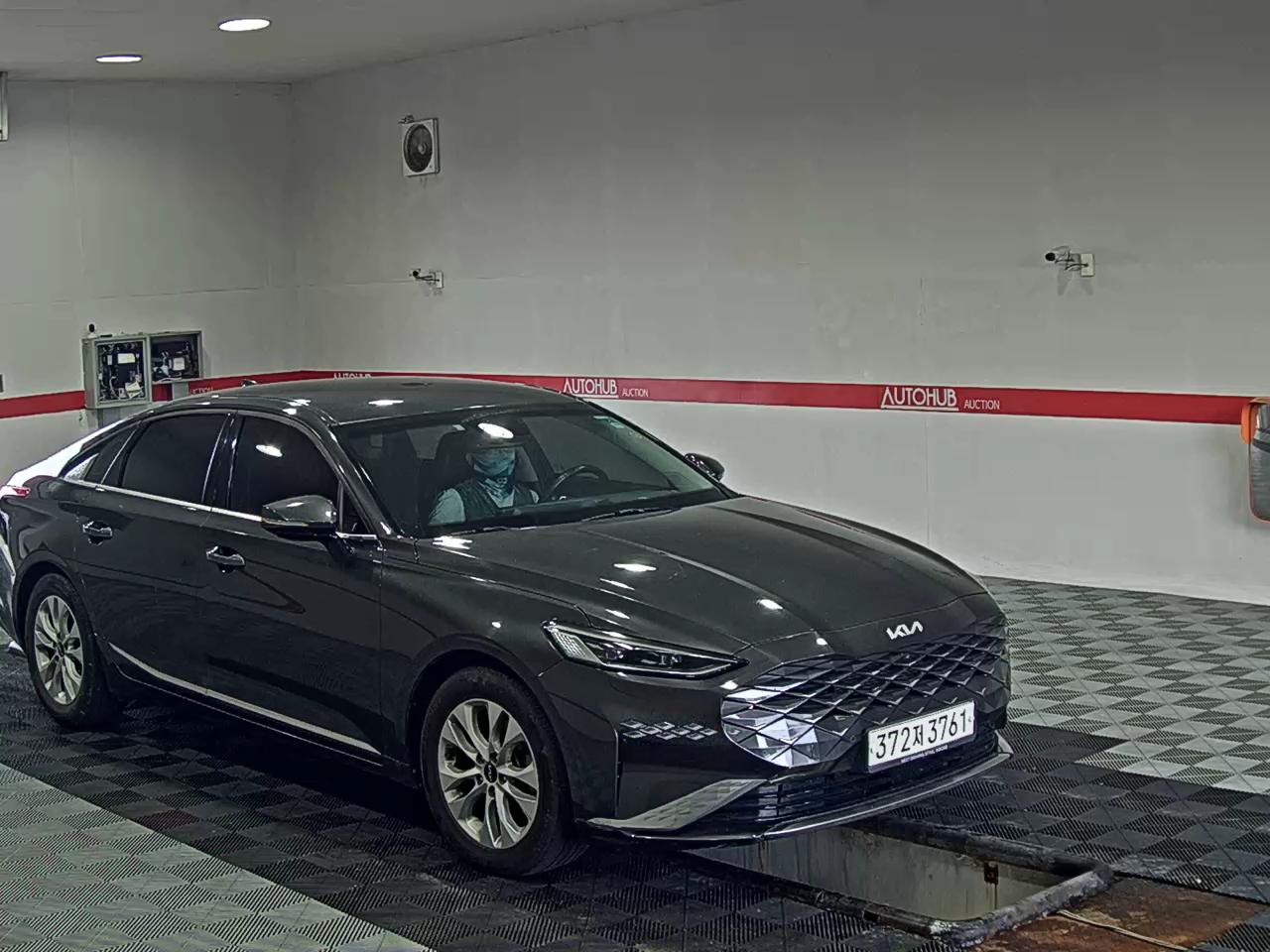 2023 - kia k8