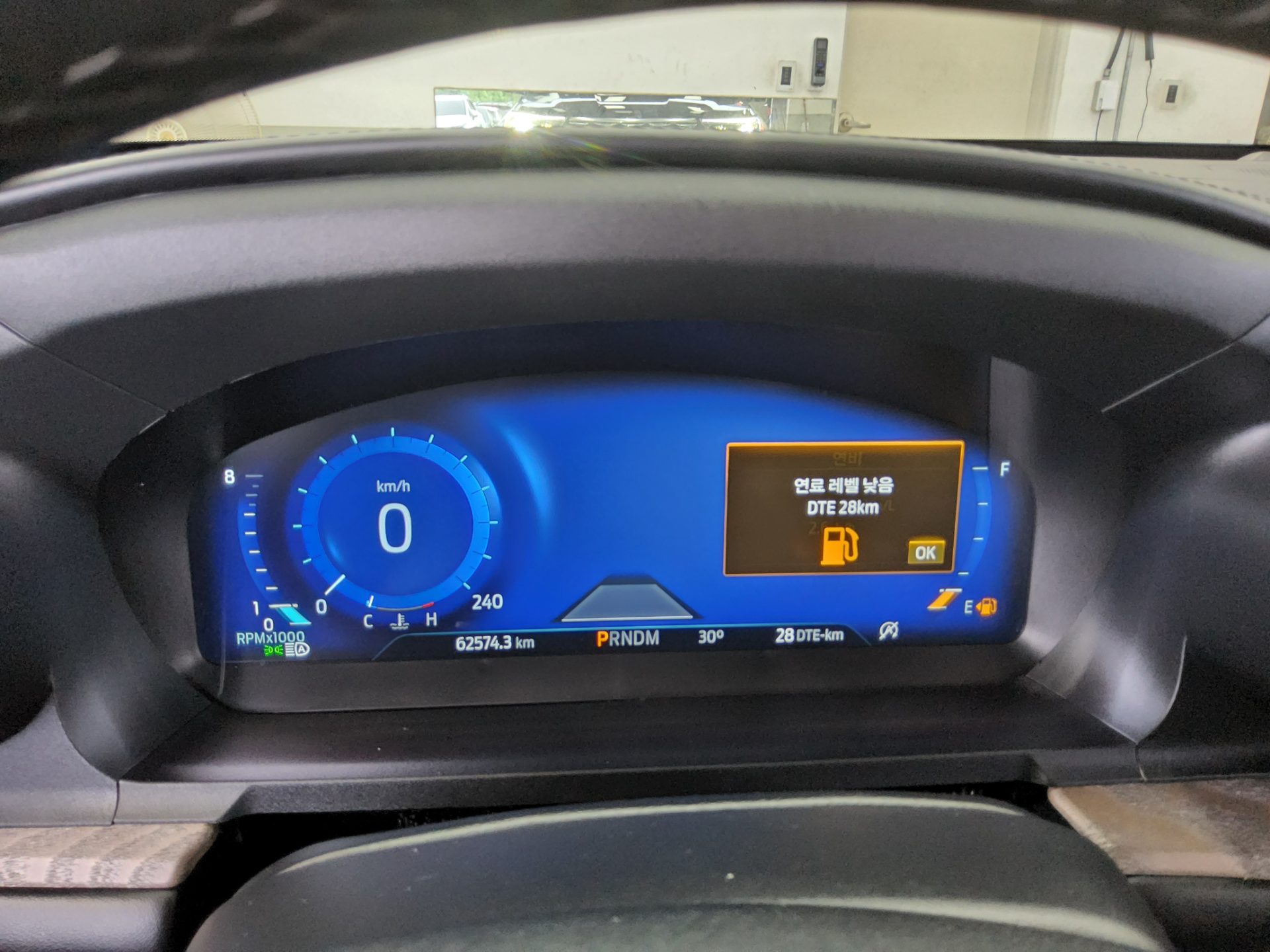 Ford Explorer 2021 — صورة 16