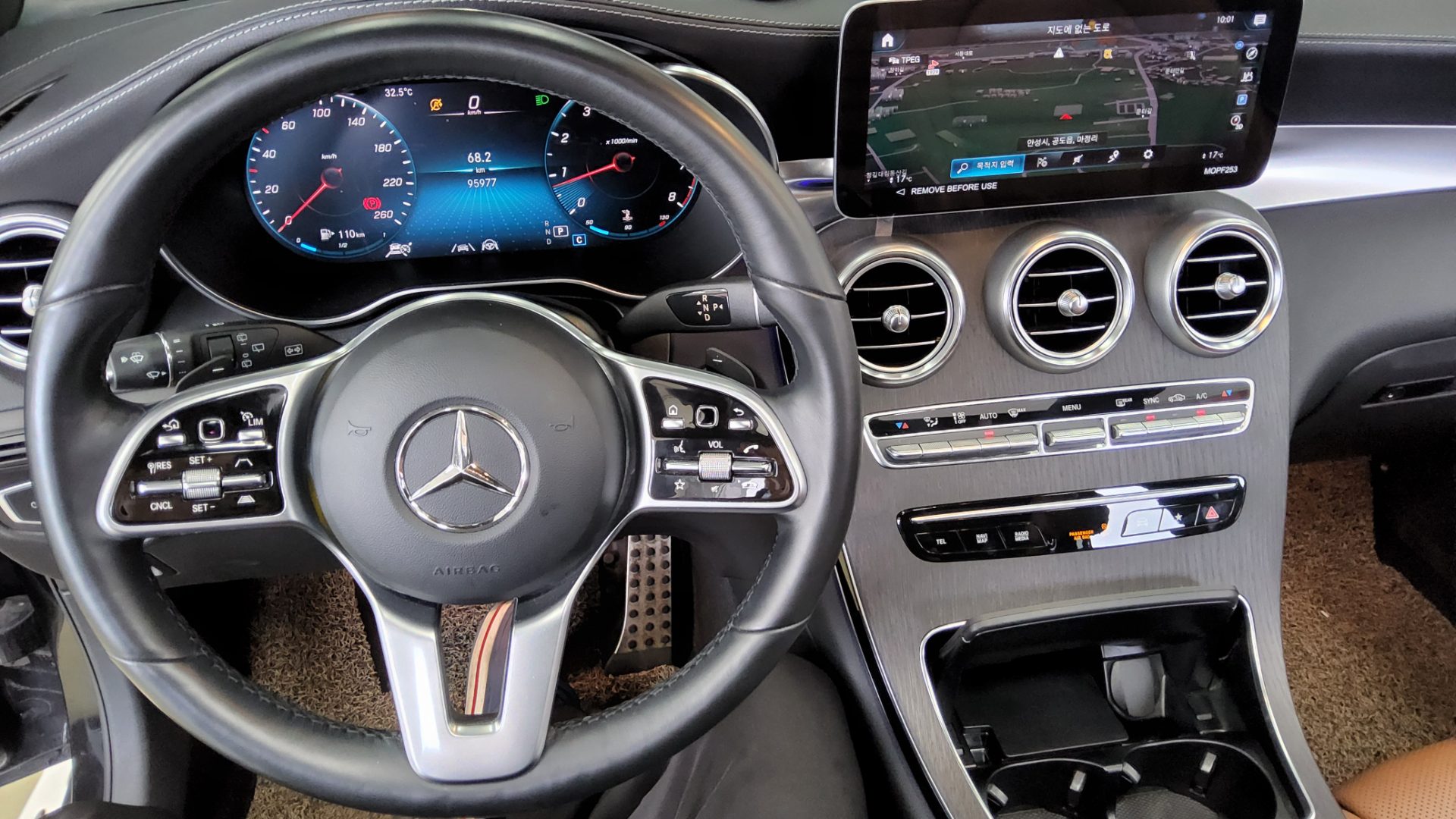2022 - mercedes-benz glc 300