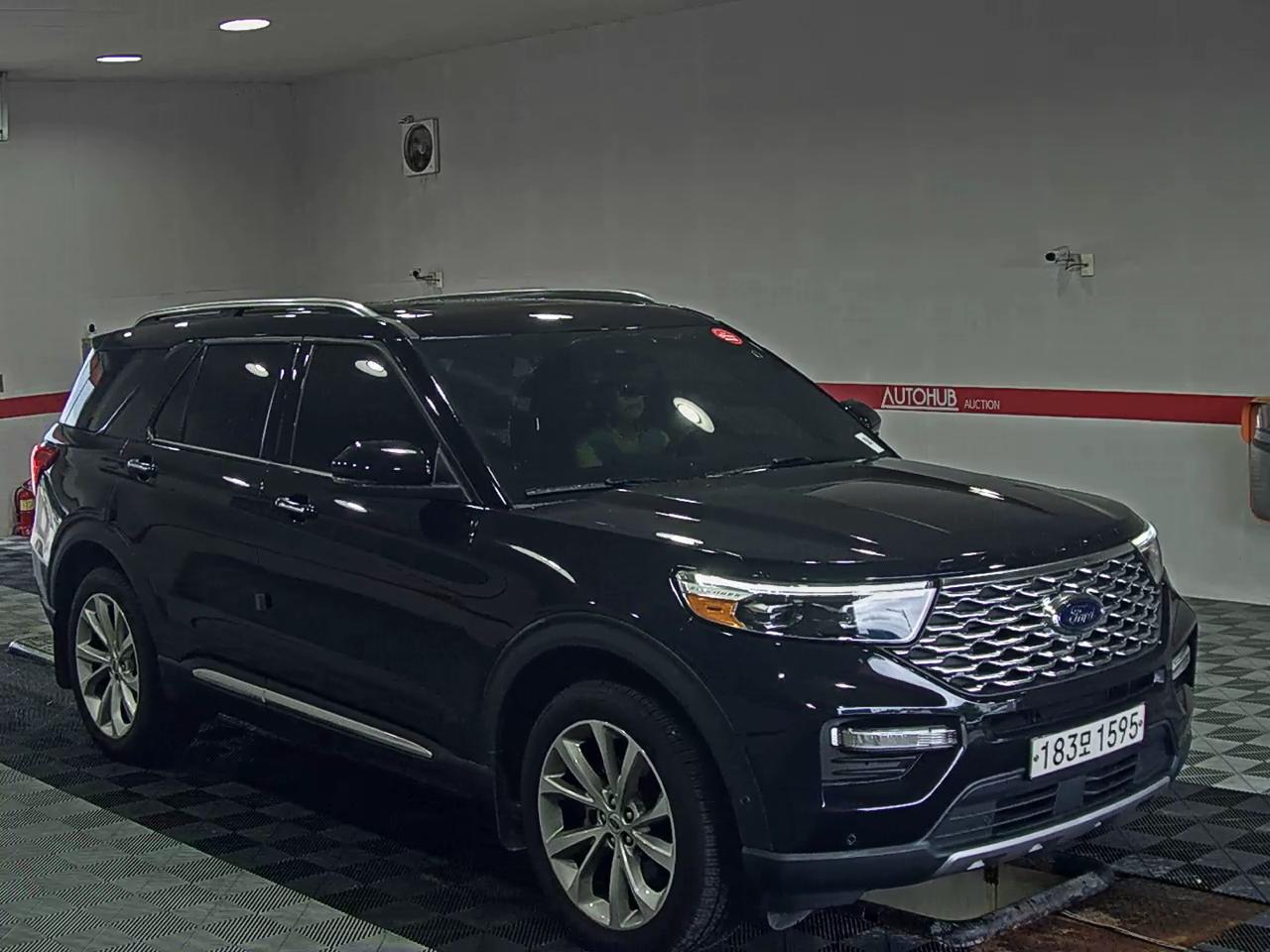 Ford Explorer 2021 — صورة 11