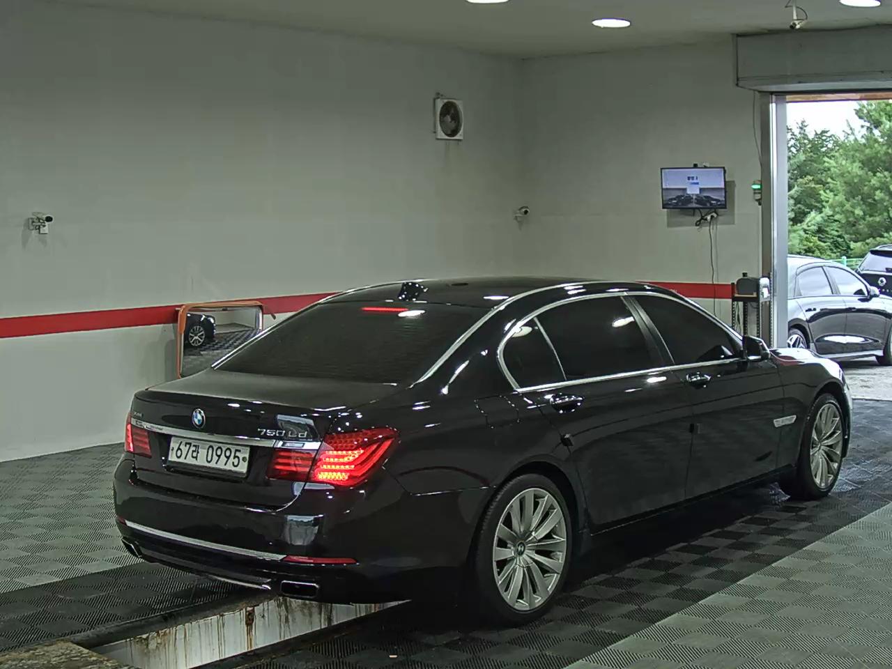 2015 - bmw m7