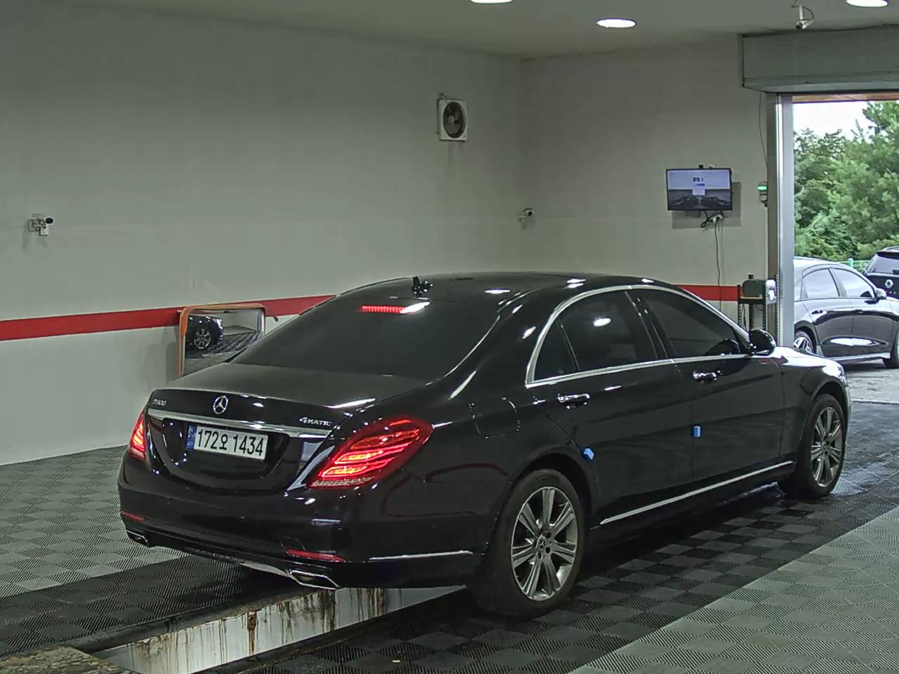 مرسيدس بنز S Class (6Th Gen) S500L 2015 s500l