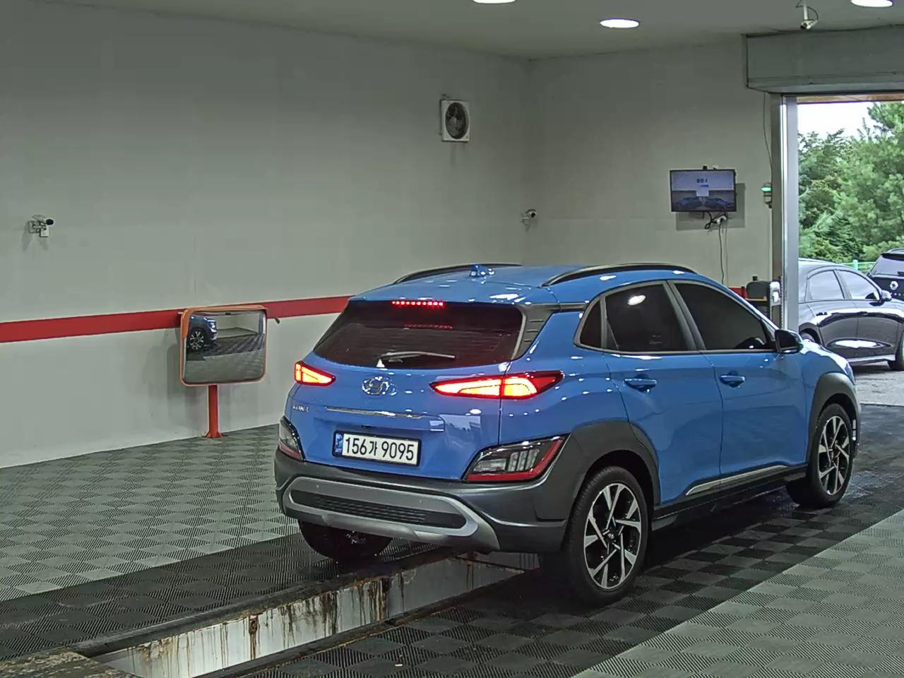 2021 - hyundai kona