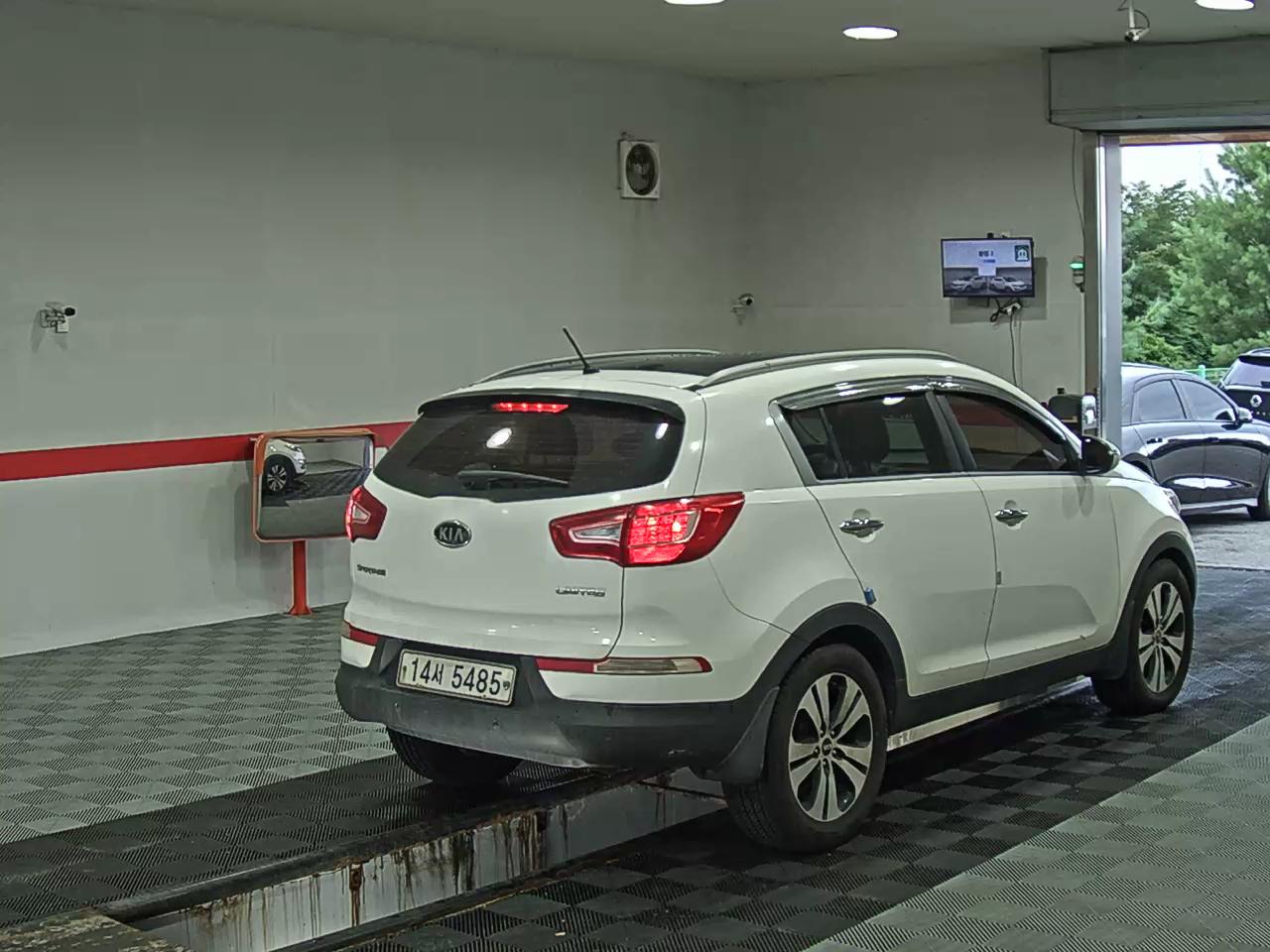 2011 - kia sportage
