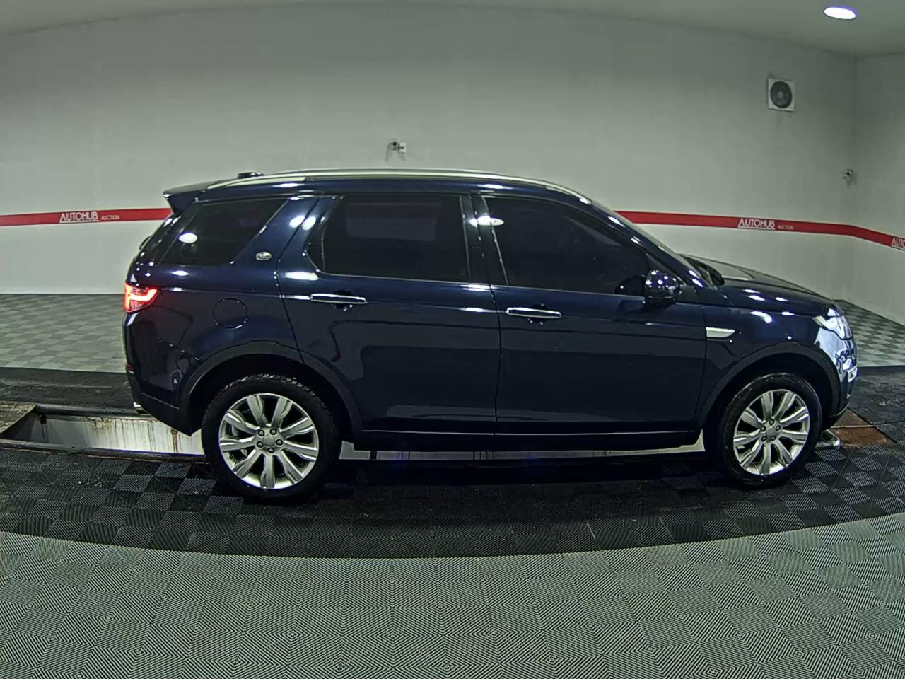 2016 - land rover discovery