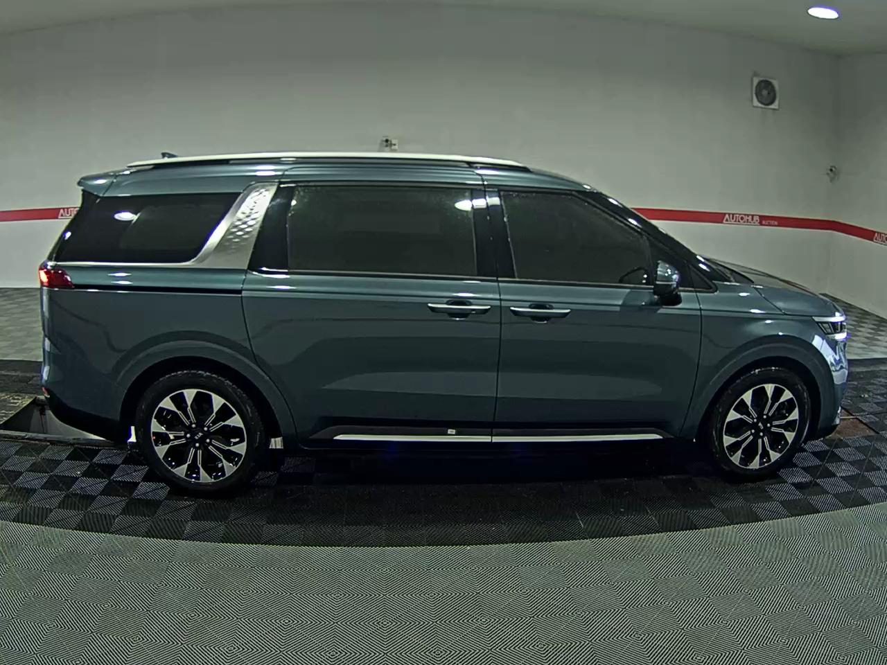 2021 - kia carnival
