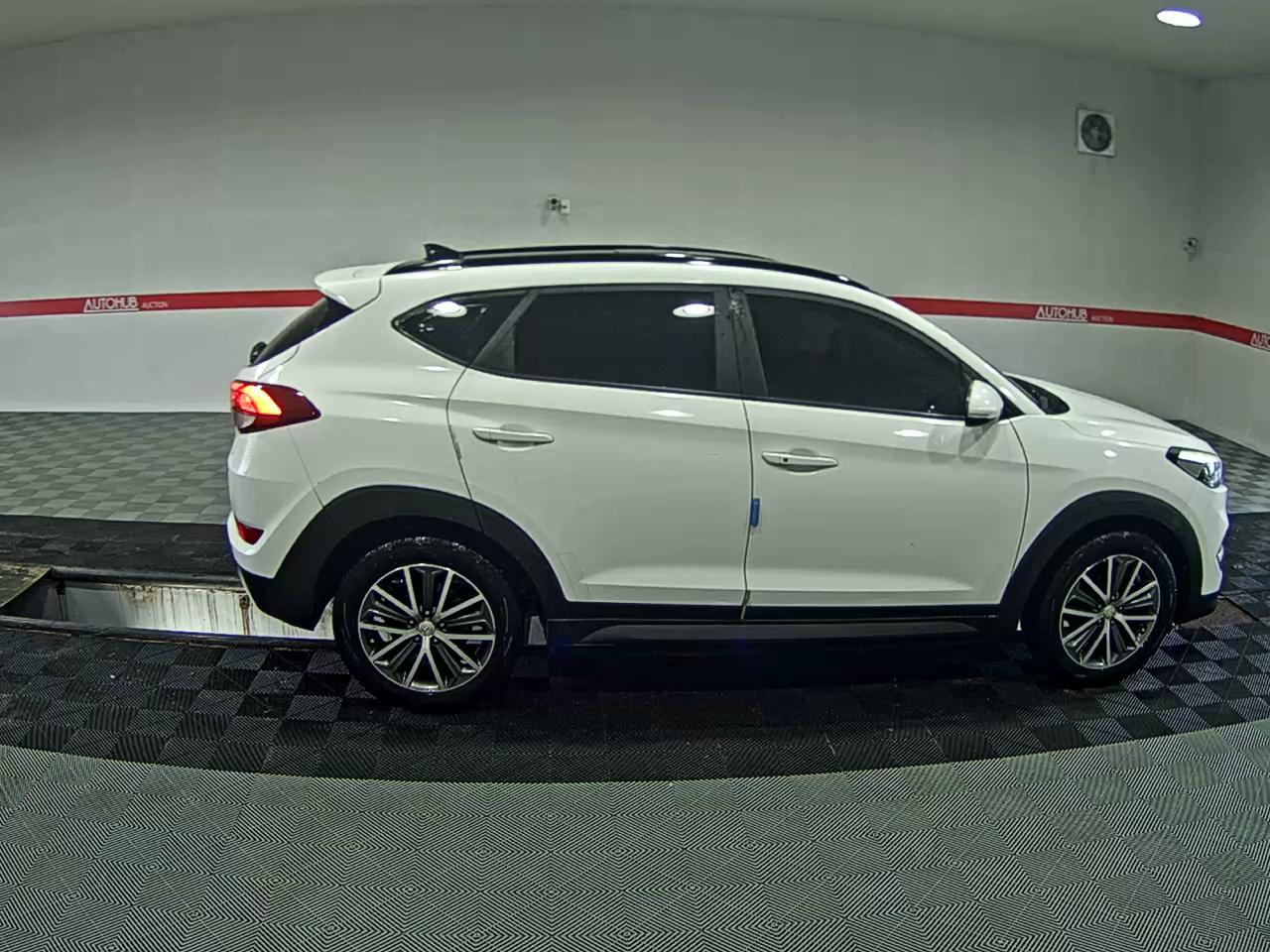 2016 - hyundai tucson