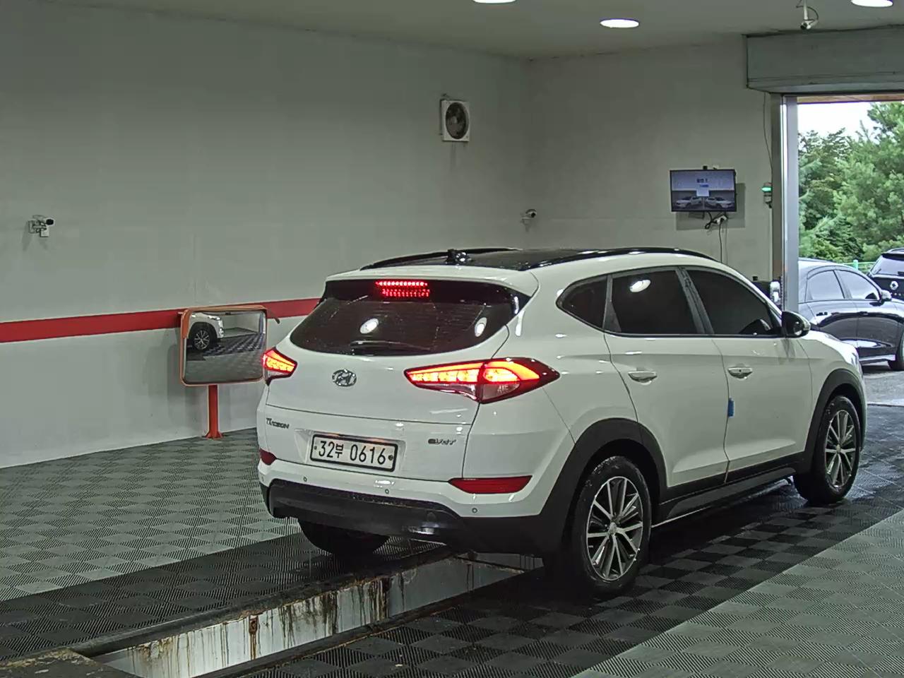 2016 - hyundai tucson