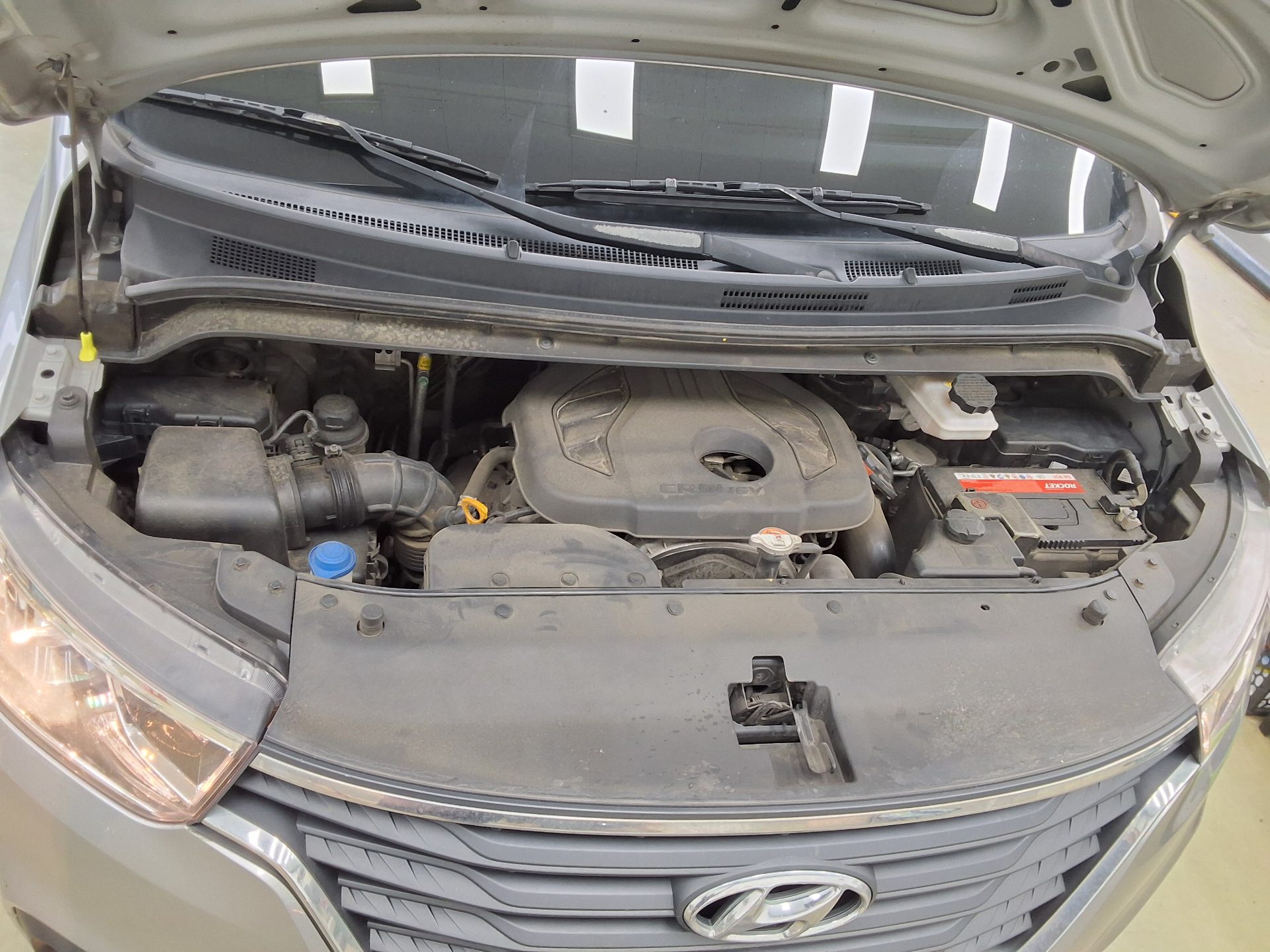 2019 - hyundai grand starex