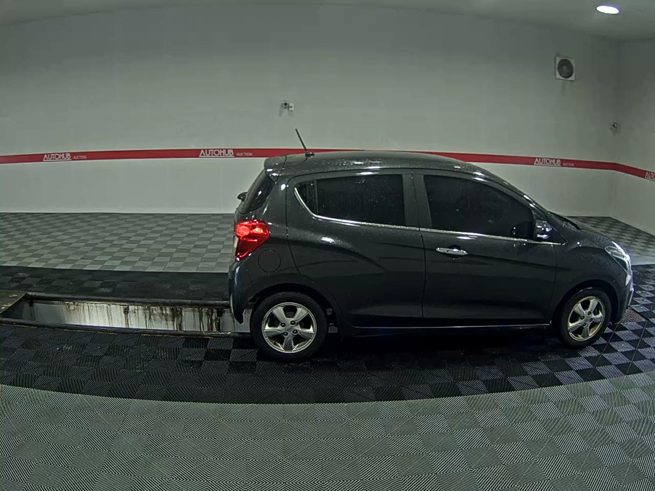 2017 - chevrolet spark