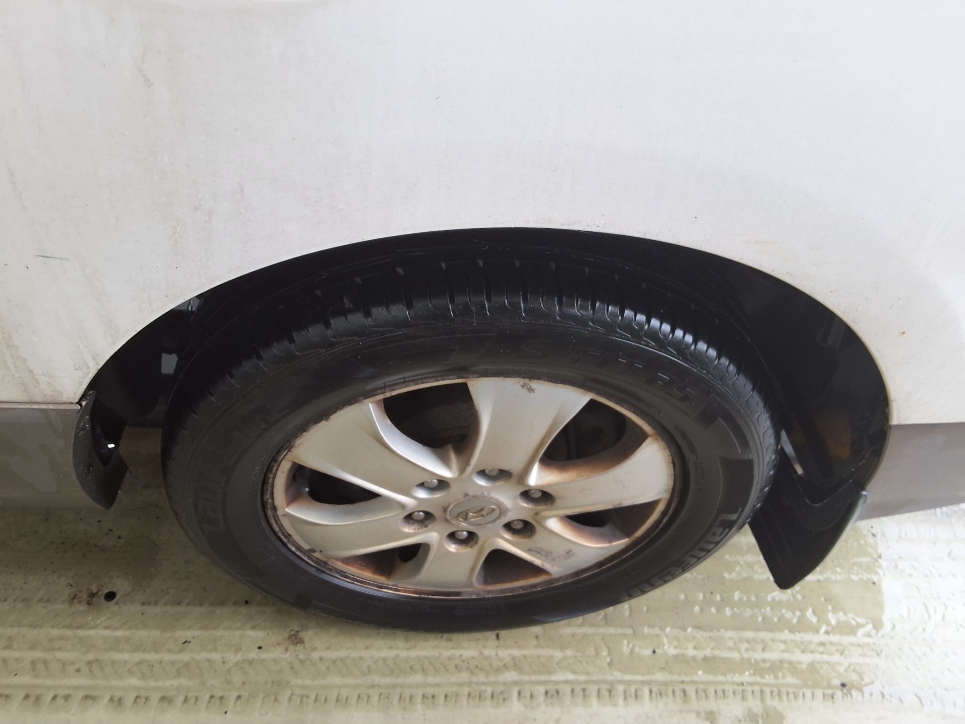 2012 - hyundai grand starex