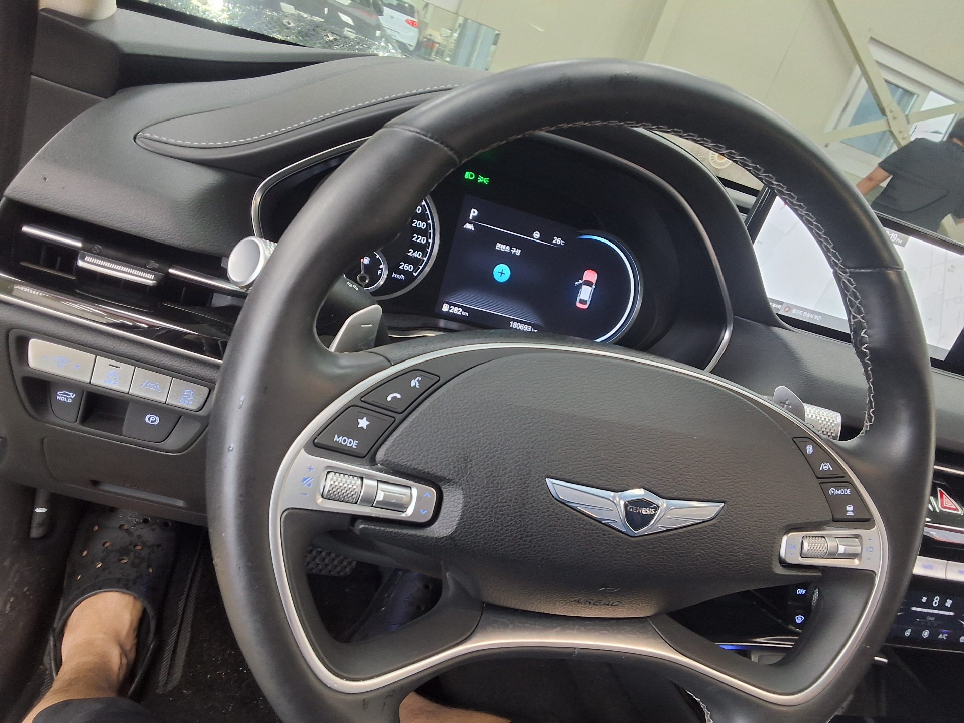 2021 - genesis g80