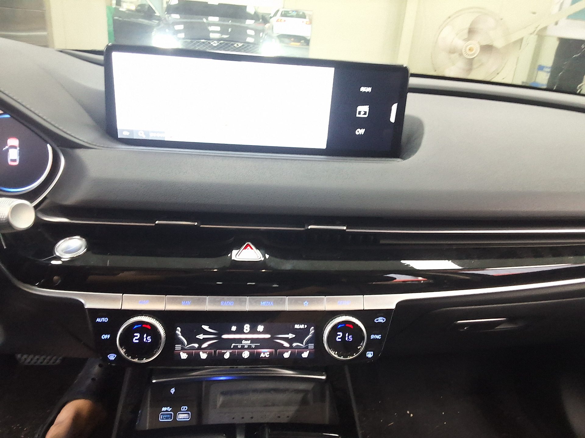 2021 - genesis g80
