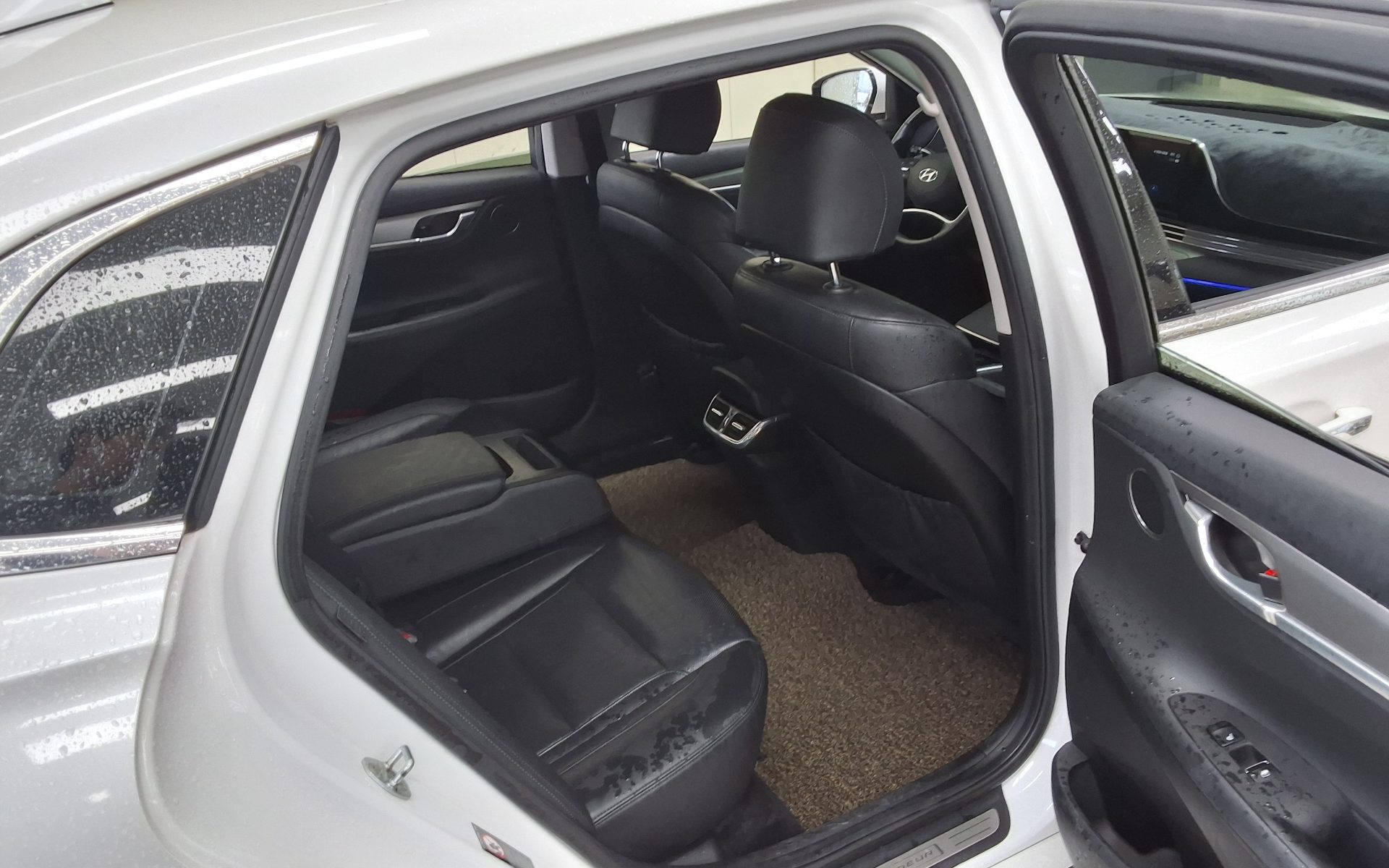 2020 - hyundai grandeur