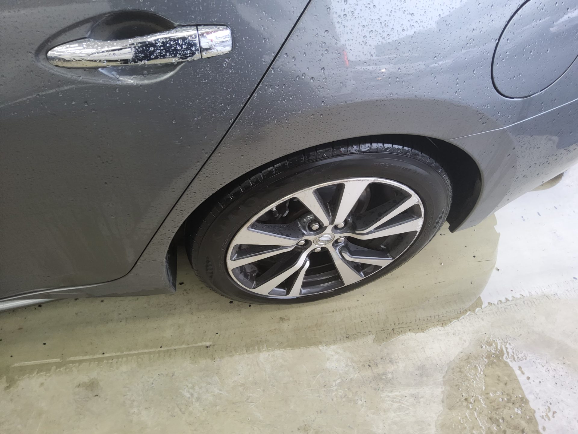 2016 - nissan maxima