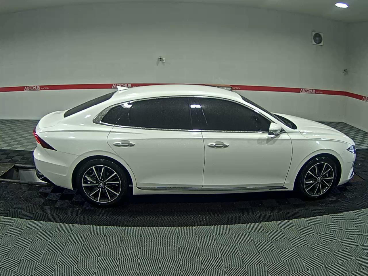 2020 - hyundai grandeur