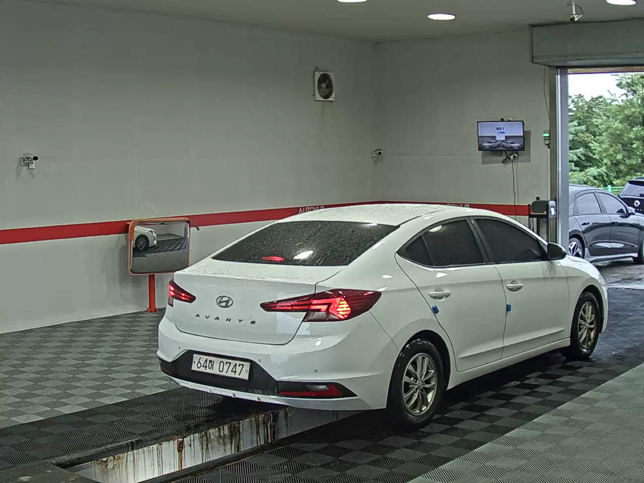 2020 - hyundai avante