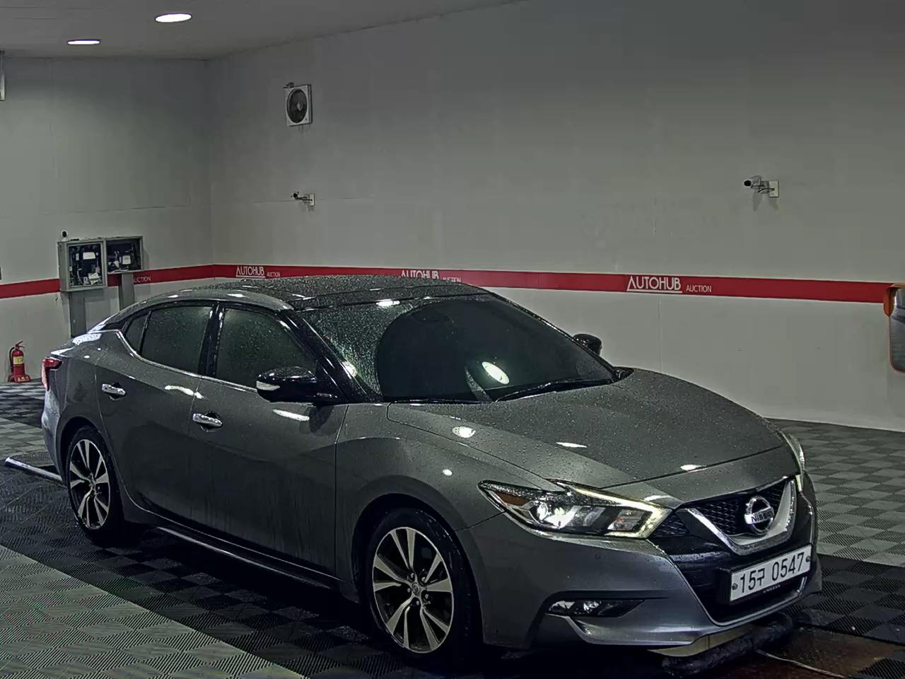 2016 - nissan maxima