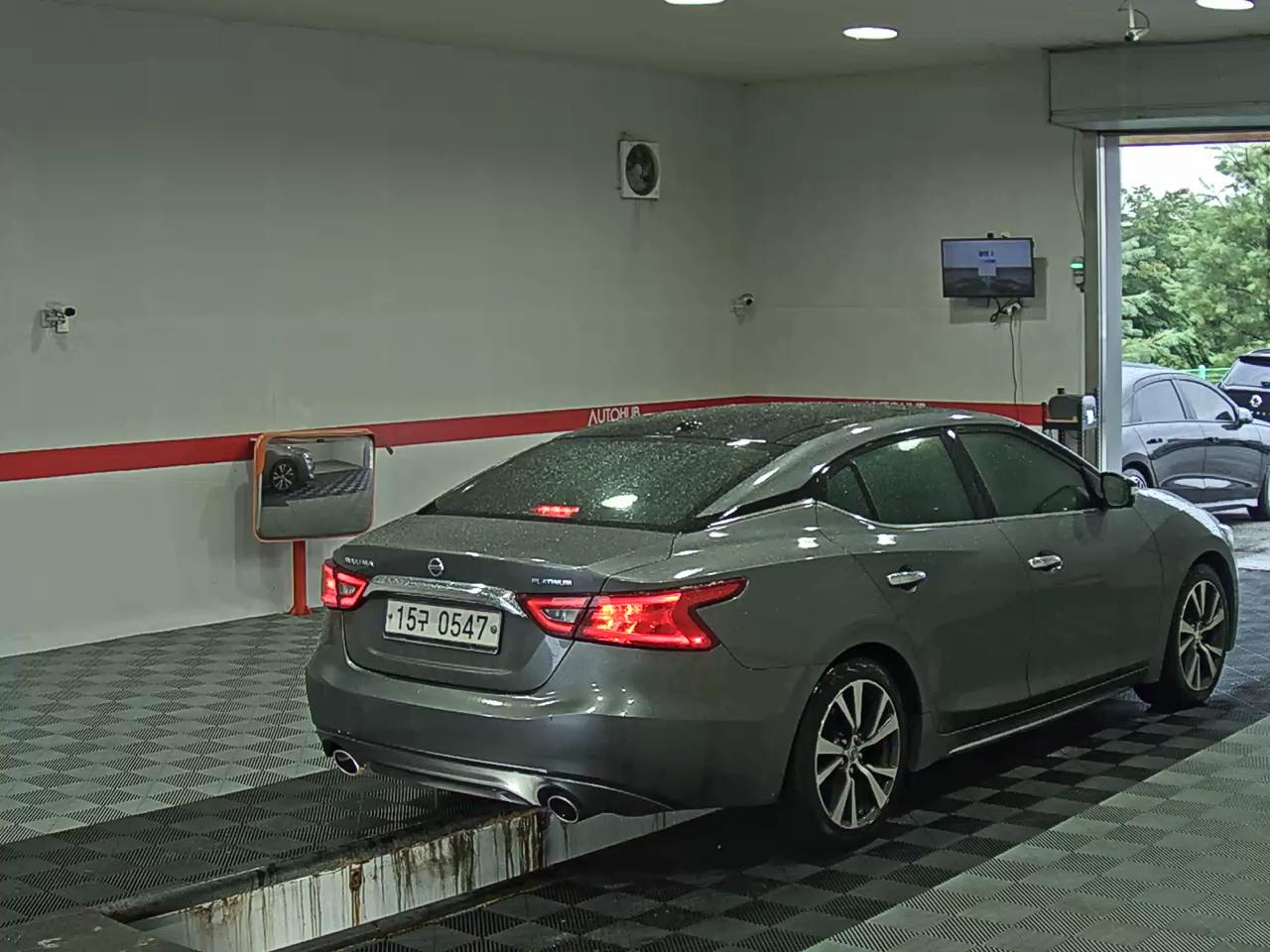 2016 - nissan maxima