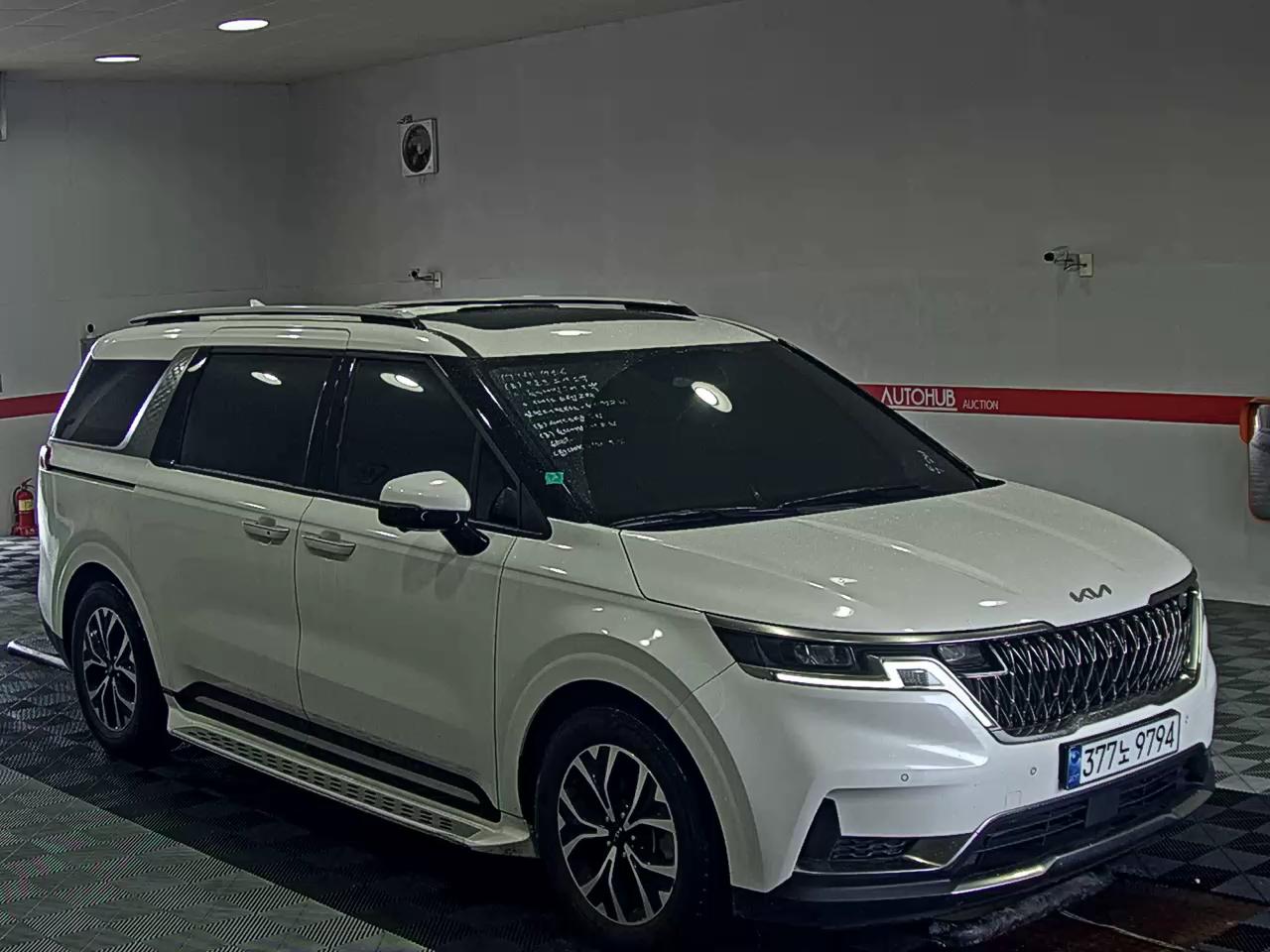 2023 - kia carnival