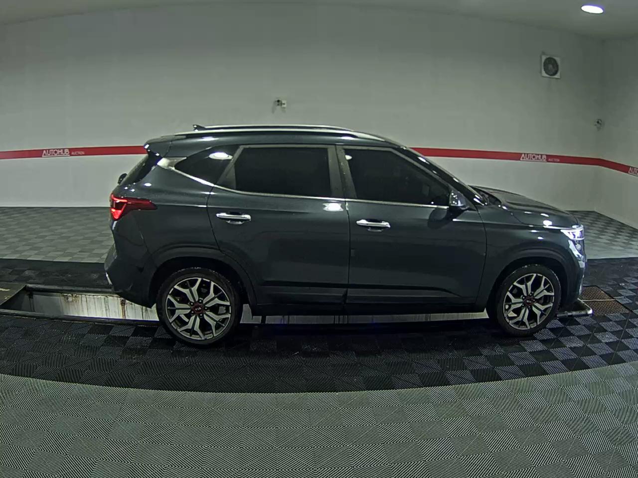 2020 - kia seltos