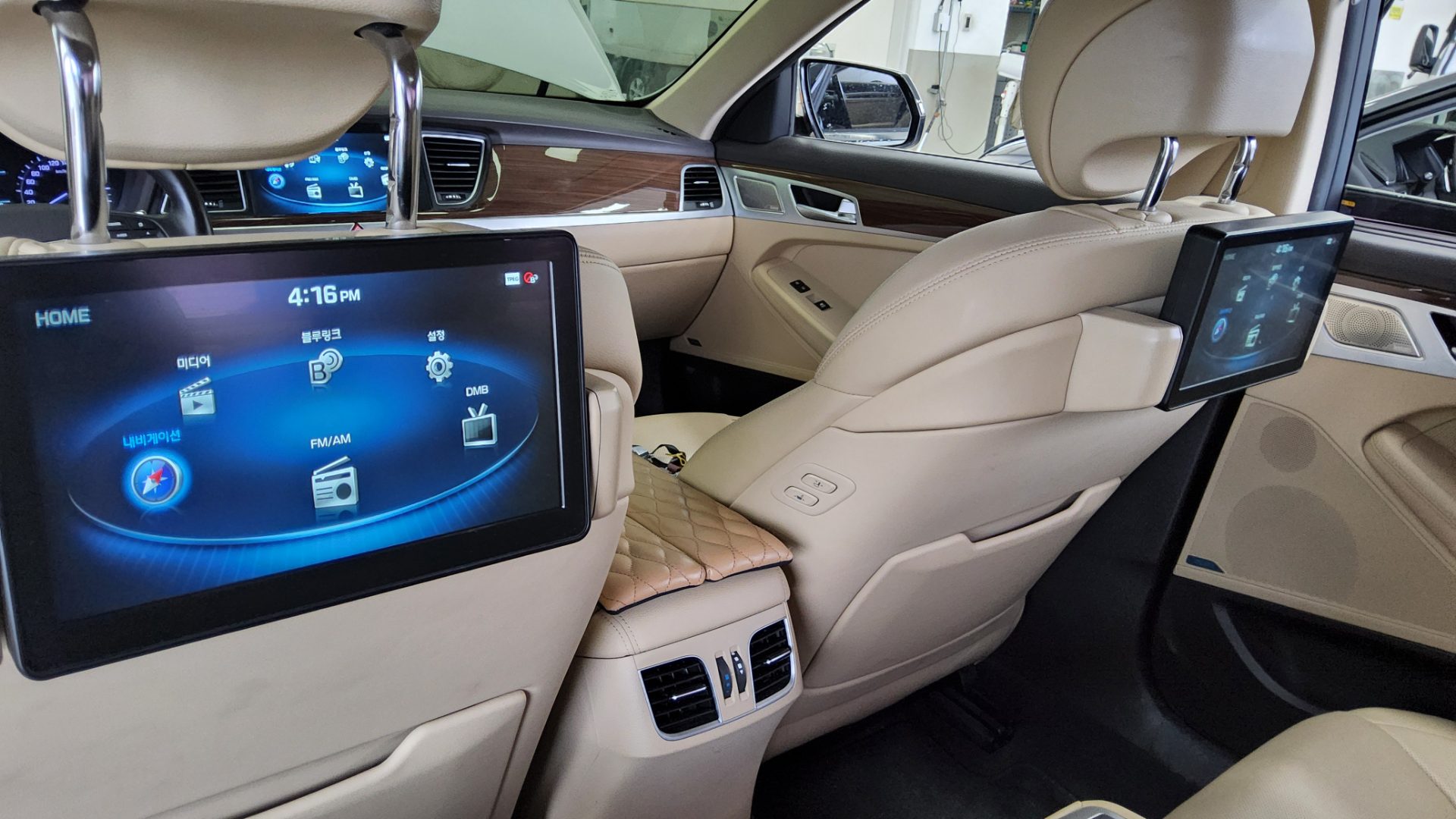 2018 - genesis g80