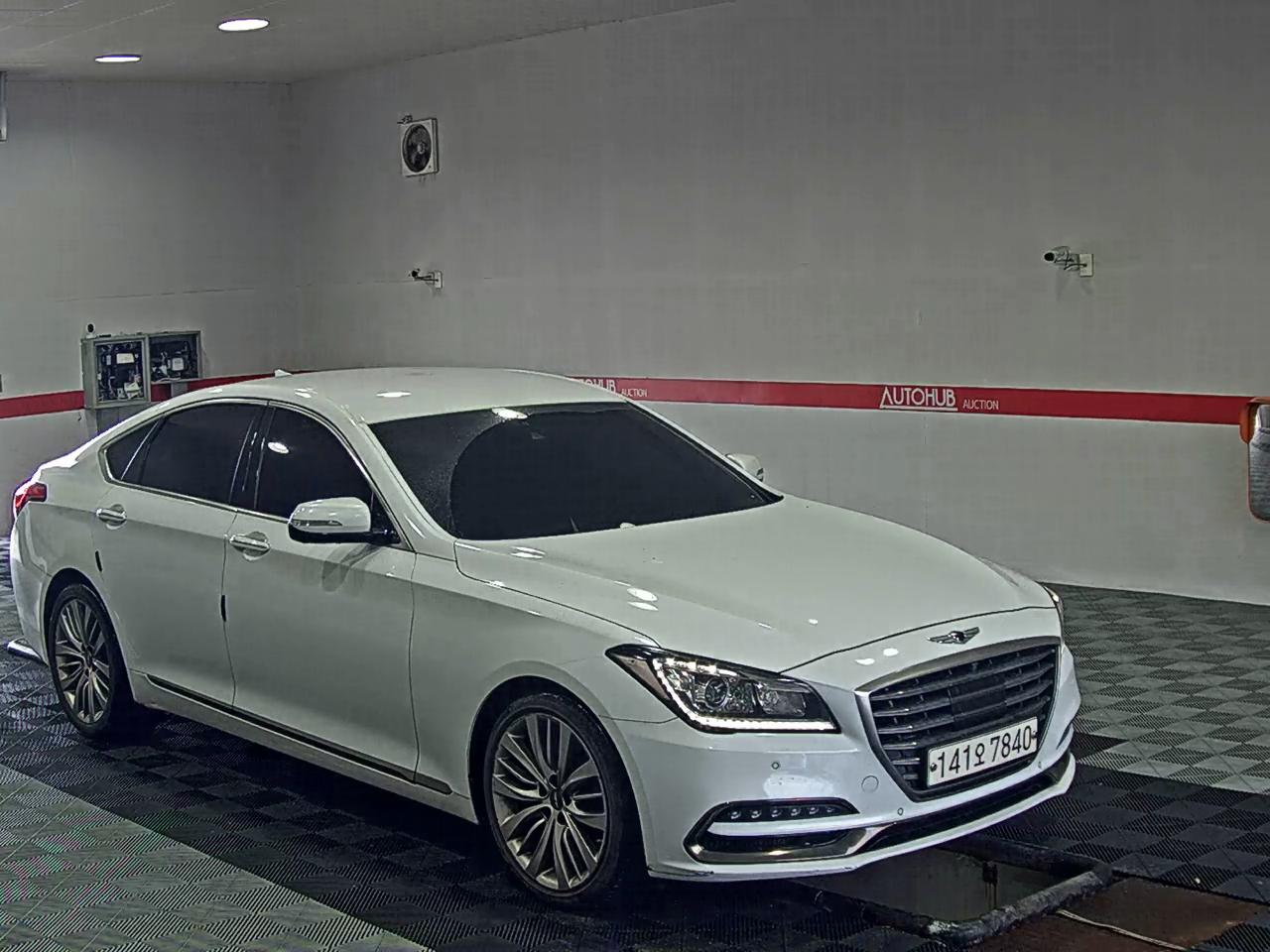 2018 - genesis g80