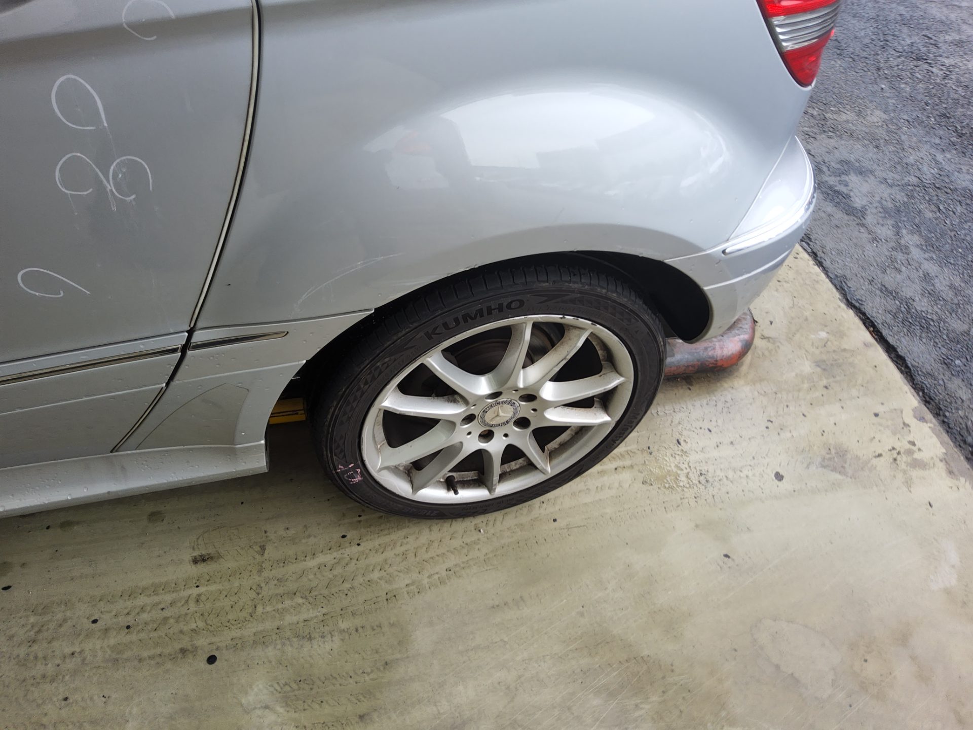 2010 - mercedes-benz b200