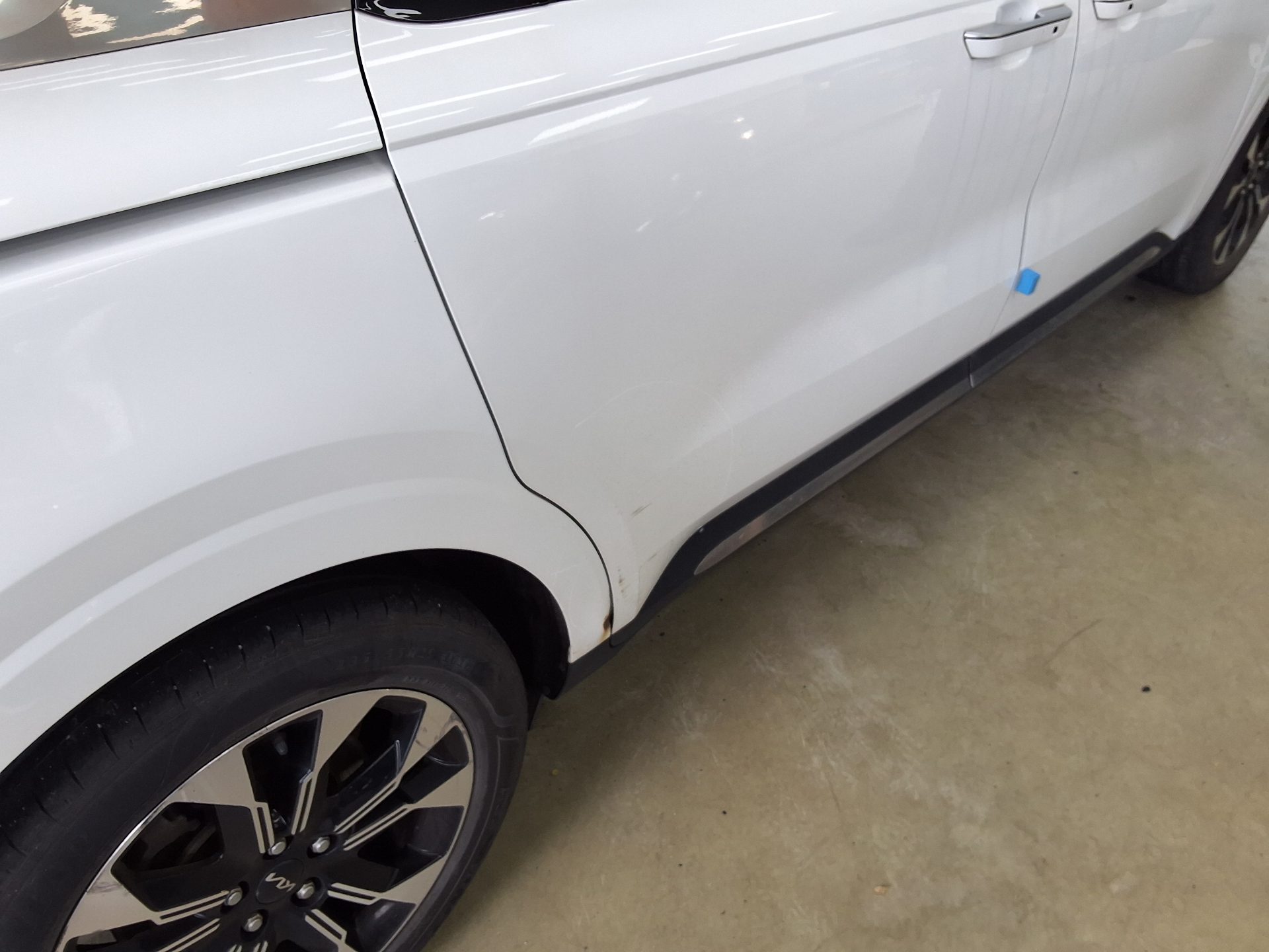 2023 - kia carnival