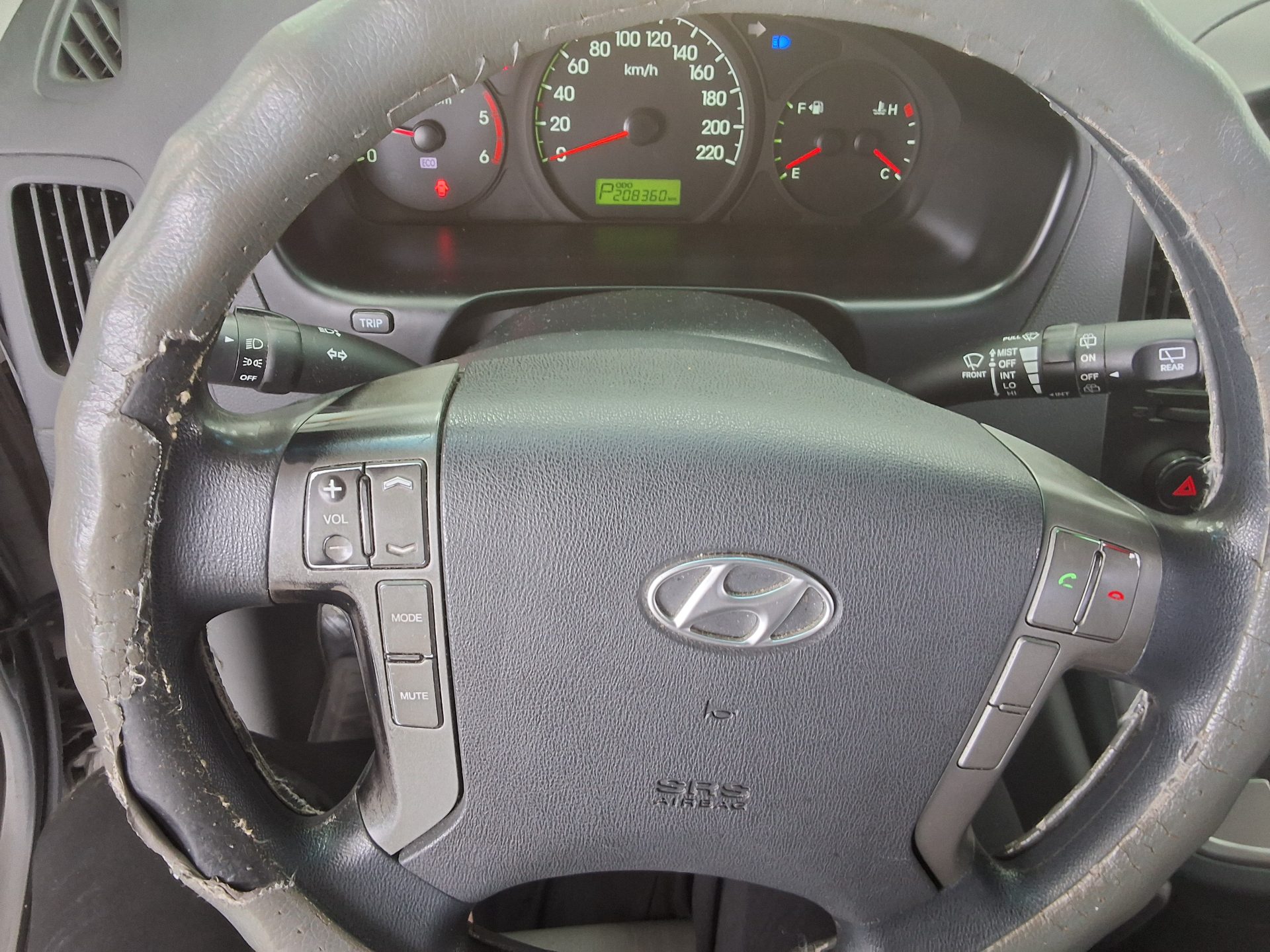 2014 - hyundai grand starex