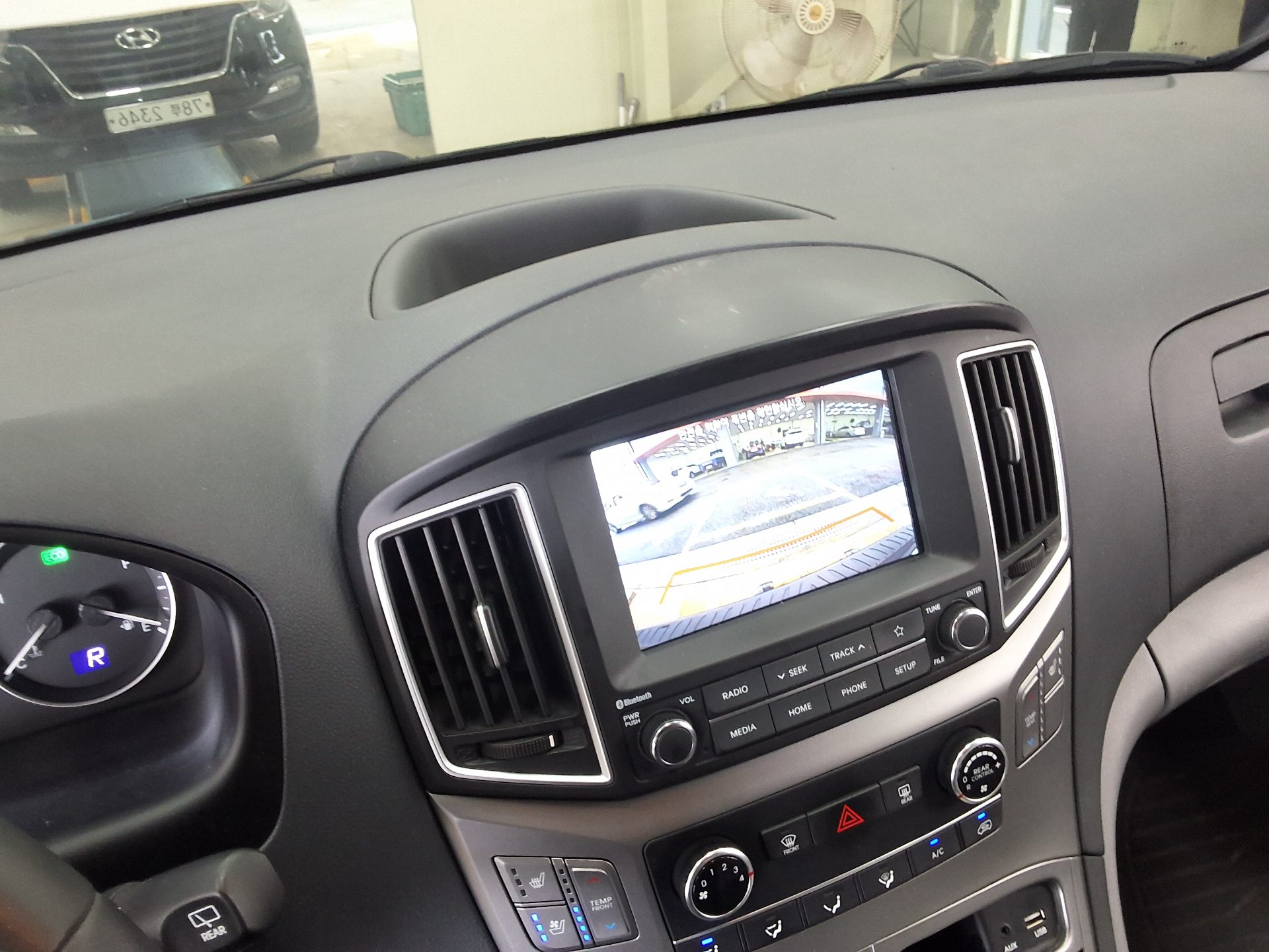 2020 - hyundai grand starex