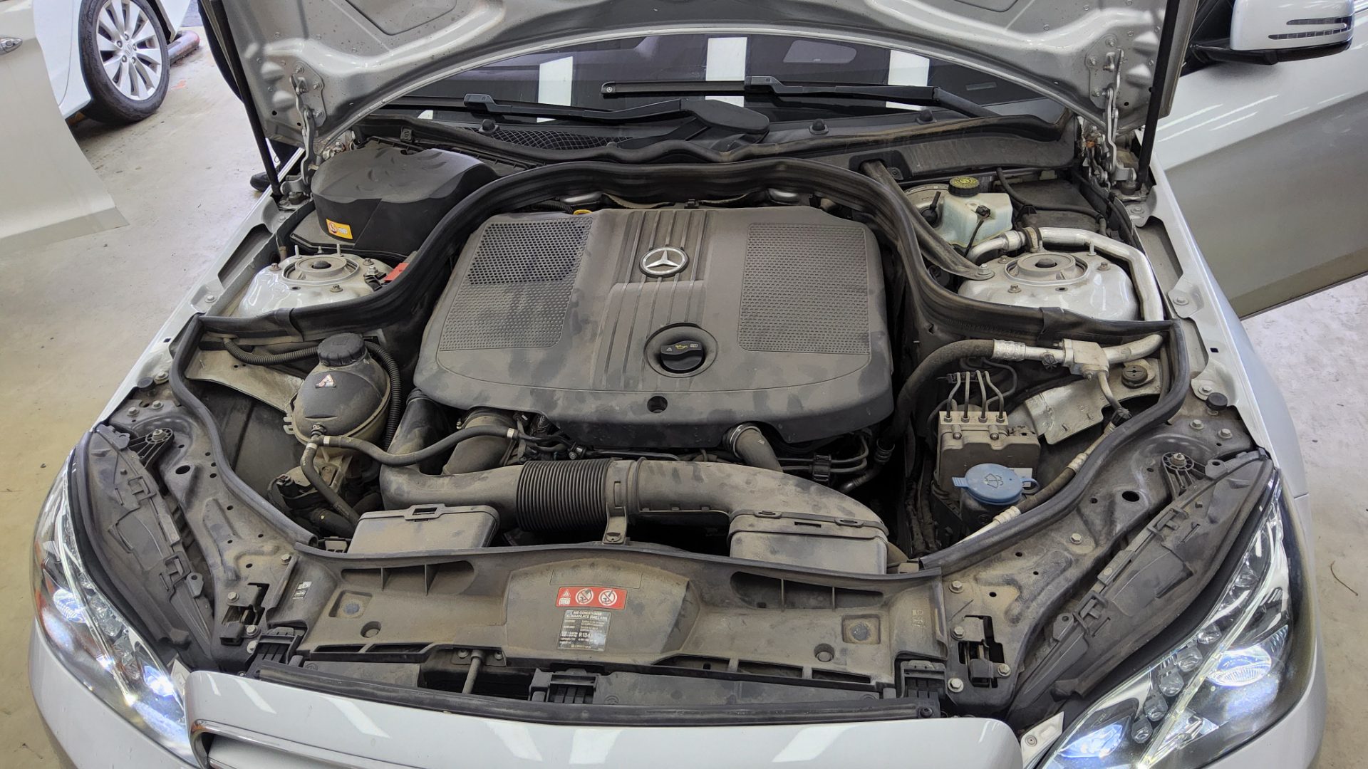 مرسيدس بنز E Class (4Th Gen) E220 Cdi Avantgarde 2015 E220
