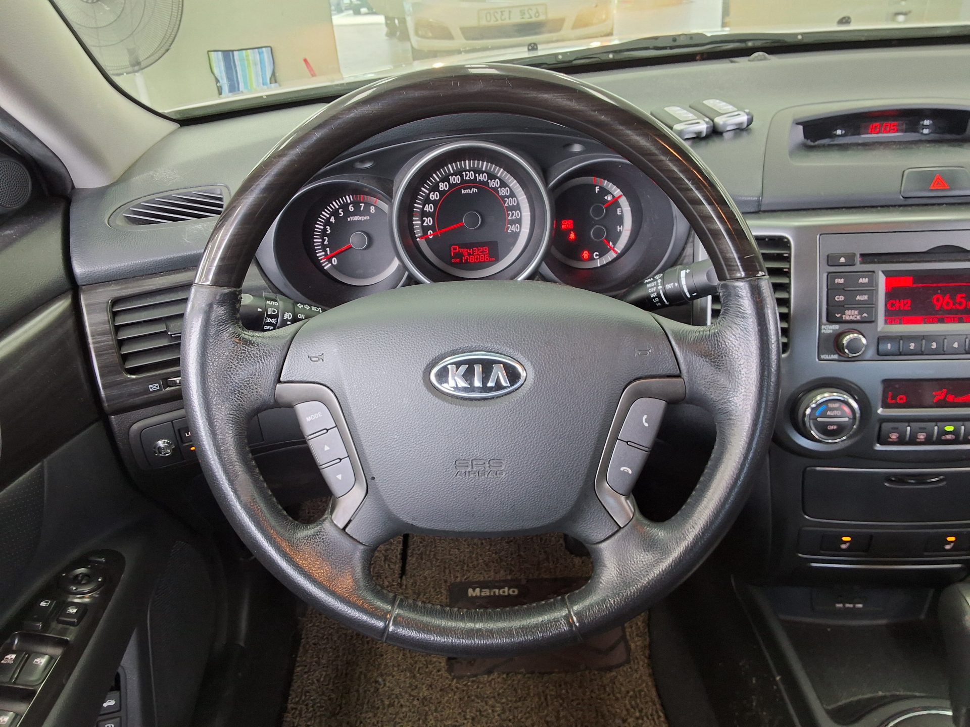 2010 - kia lotze