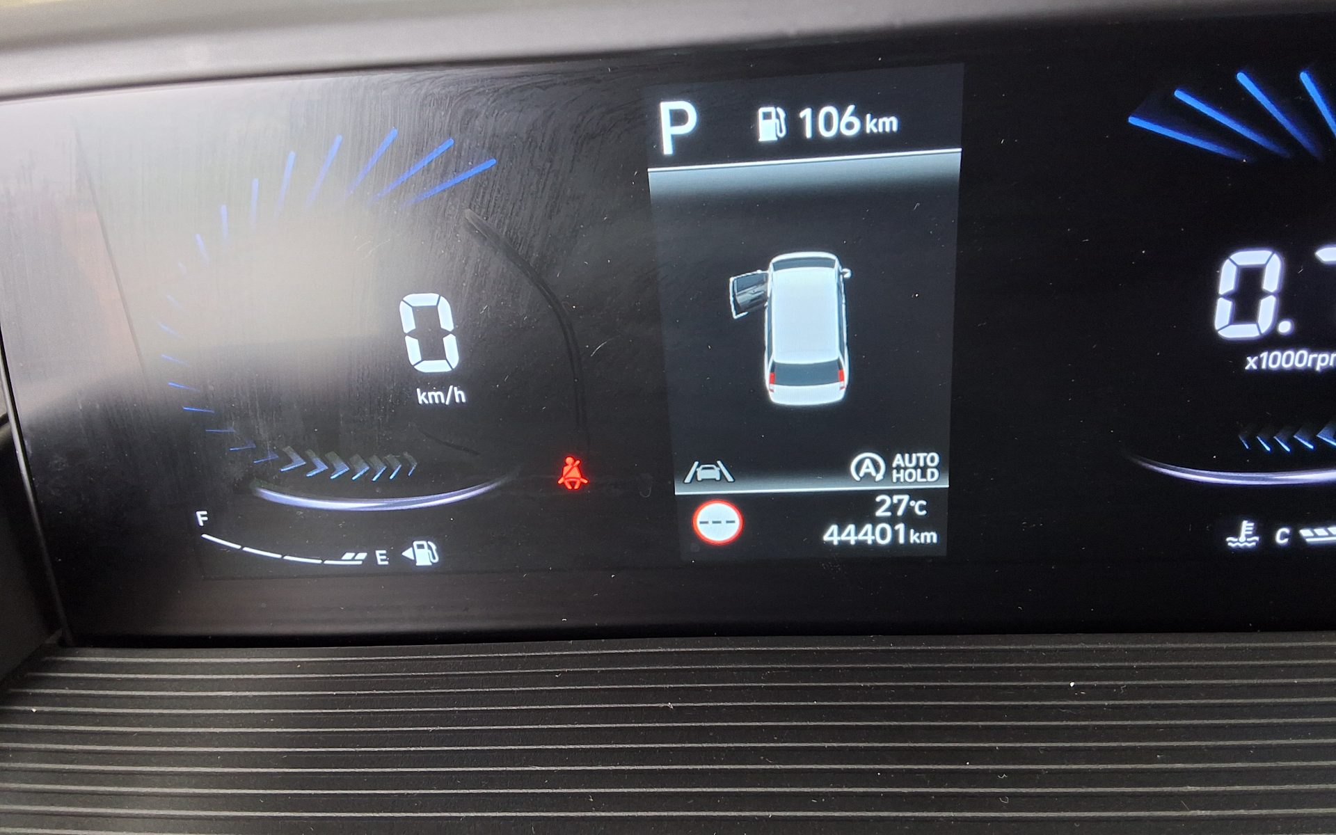 2022 - hyundai staria