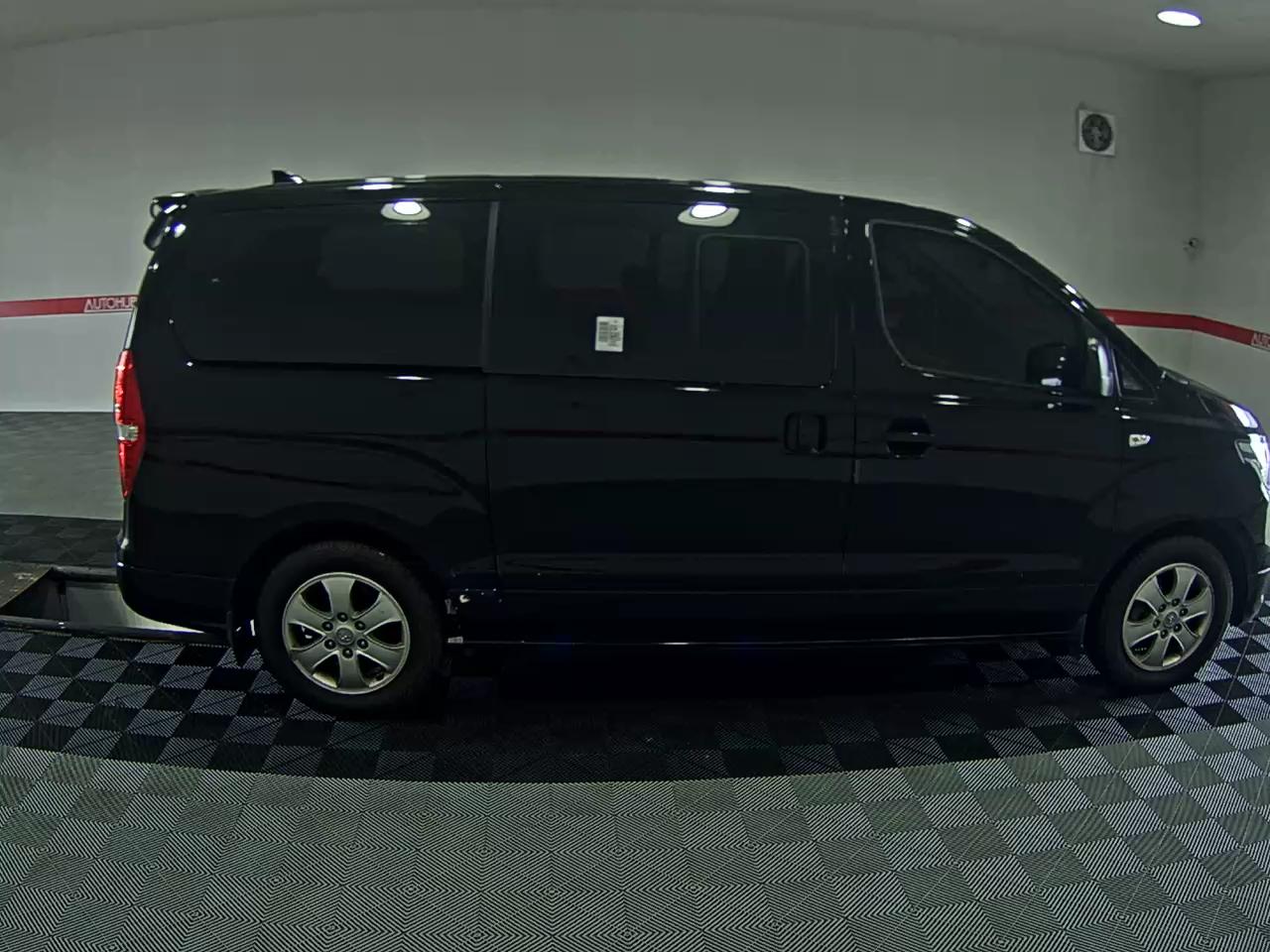 2020 - hyundai grand starex