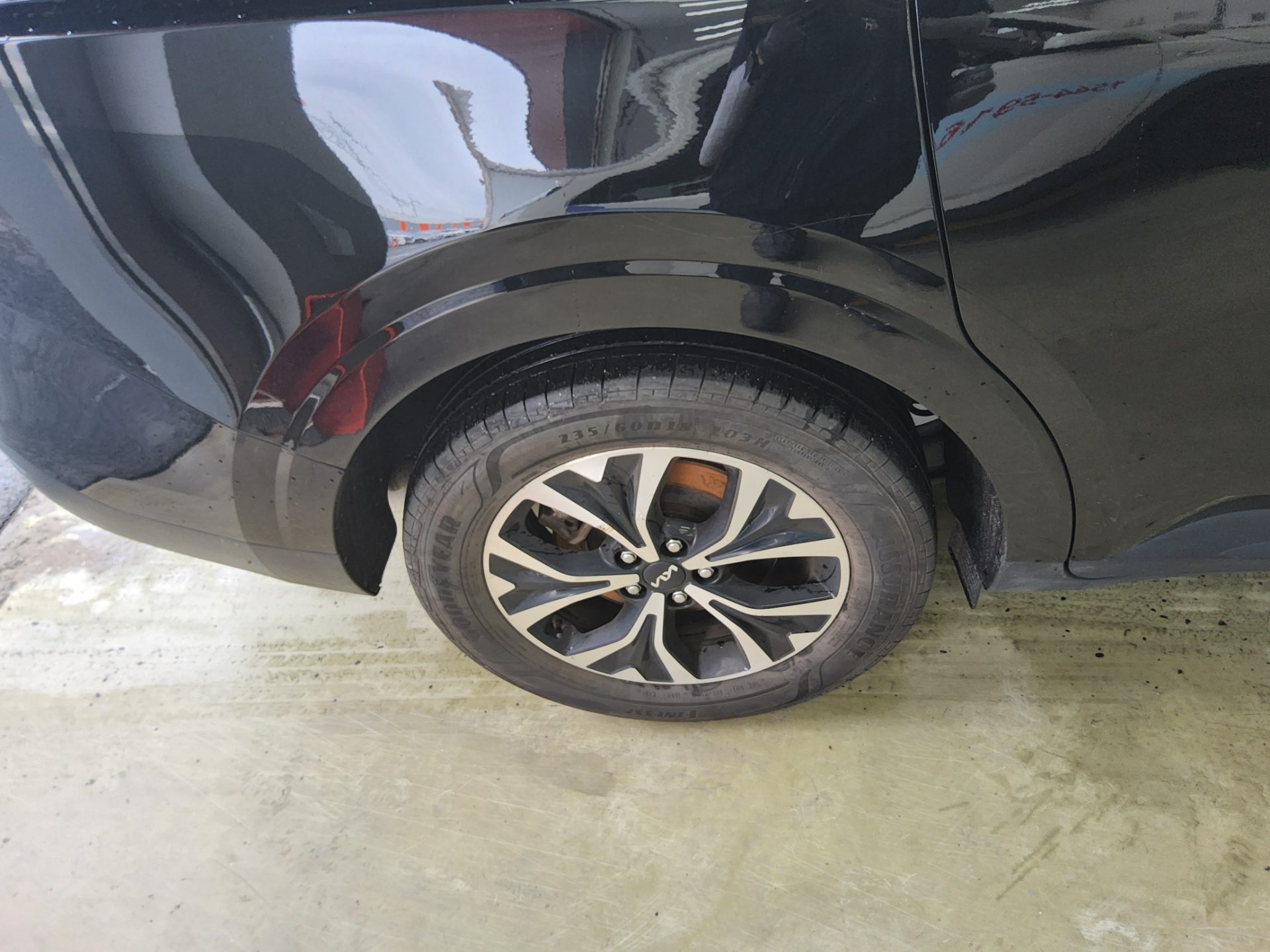 2023 - kia carnival