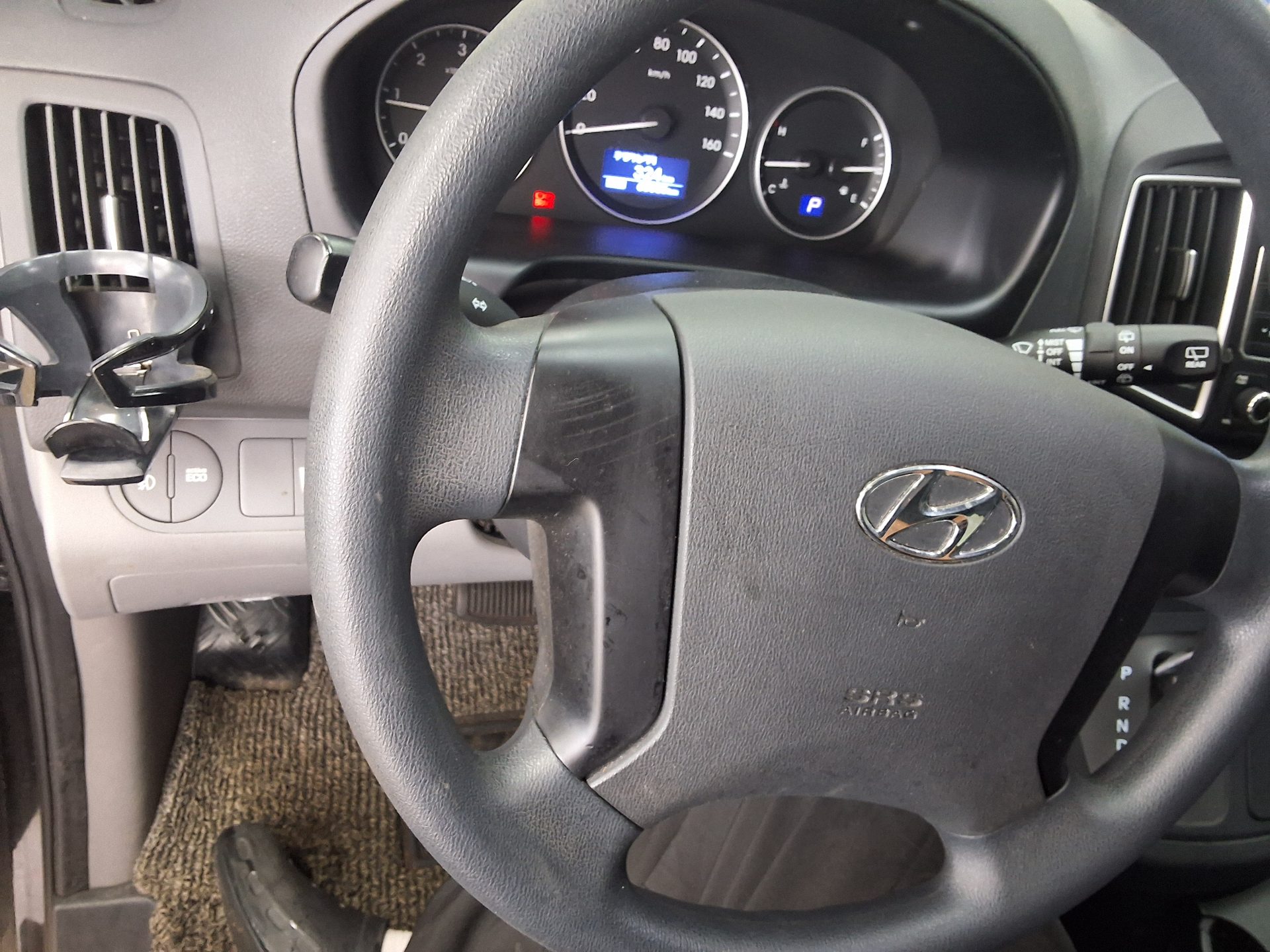 2020 - hyundai grand starex